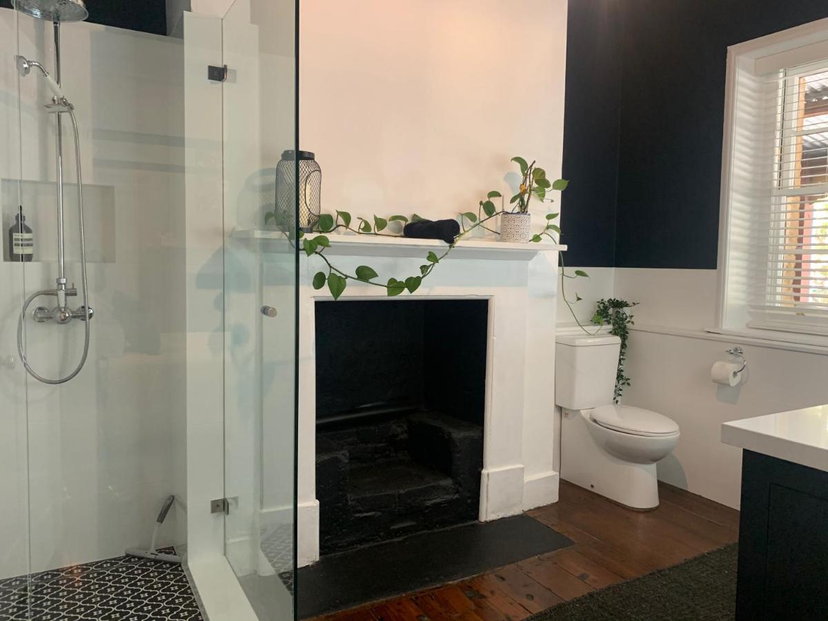 Warders Cottage: Iconic Cottage in the Heart of Freo