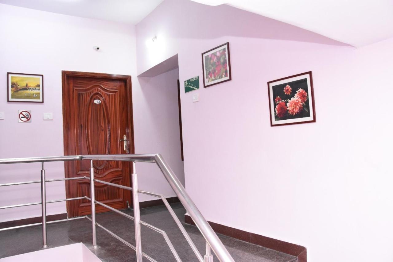 Aishwaryam Deshna Service Apartment Ambattur Chennai view 4