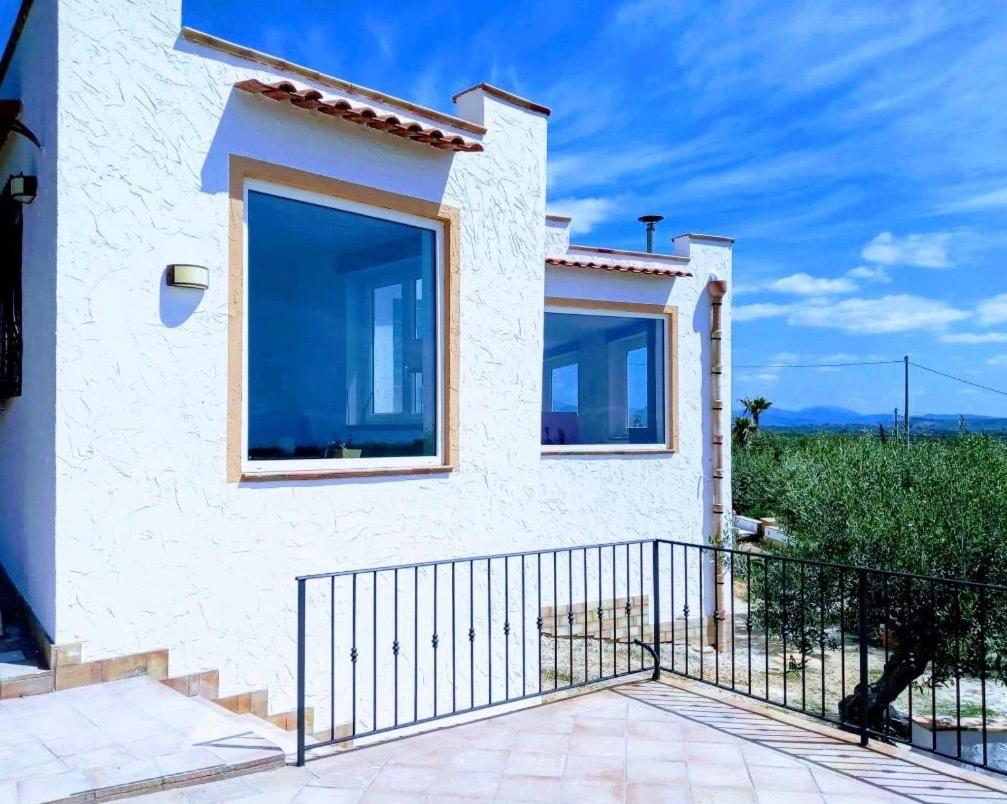 villa immersa in oliveto vista mare view 5