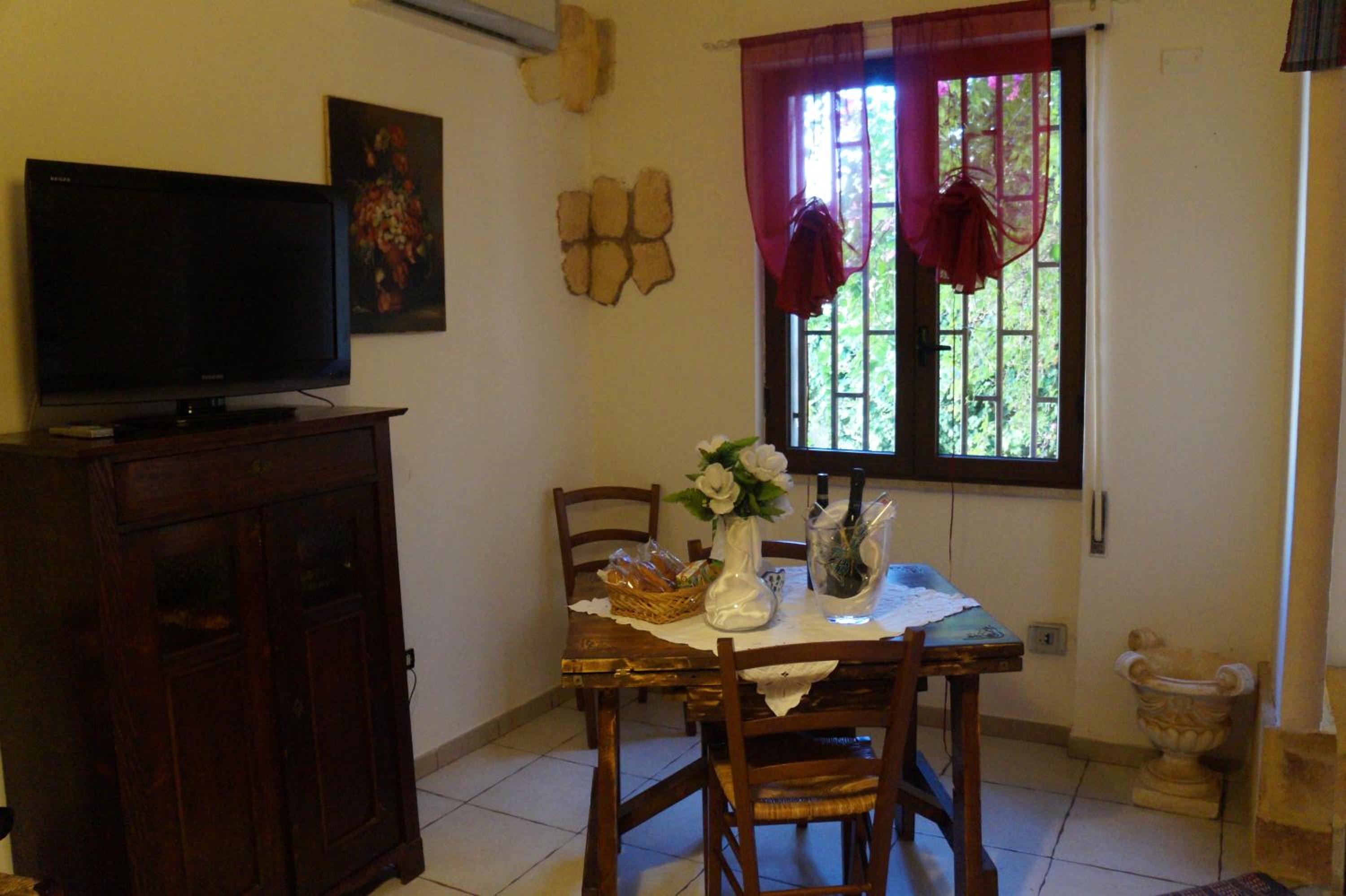 Hotel antonella home - Image 1