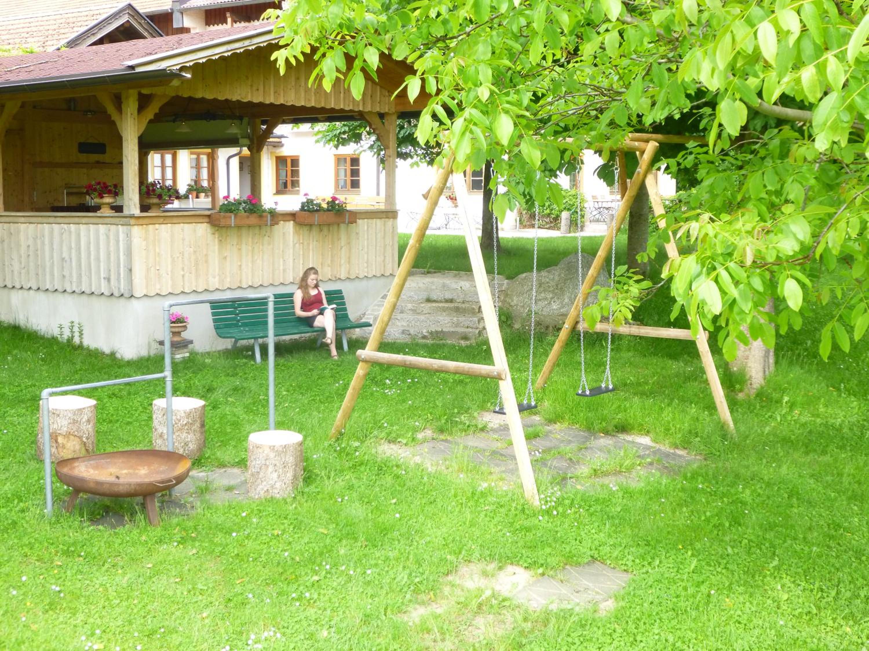 Photo 12