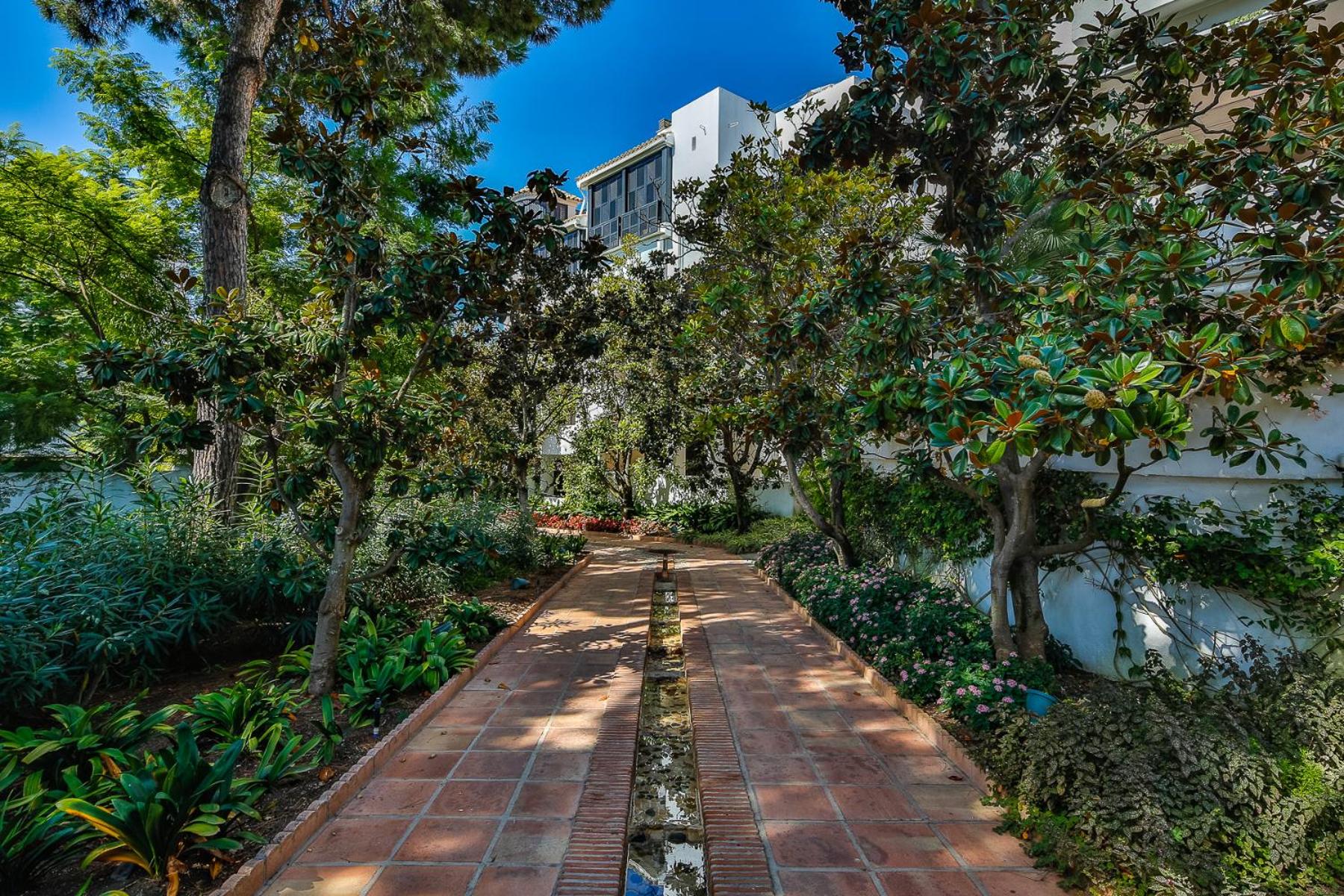 Jardines de las Golondrinas