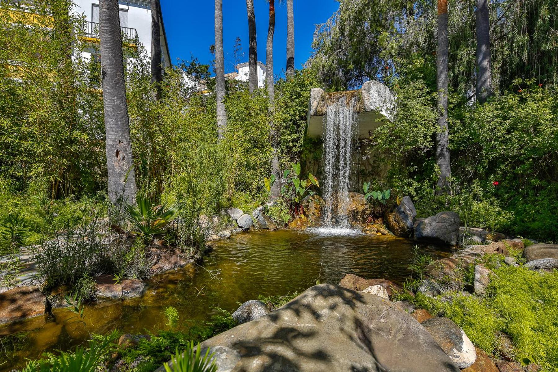 Jardines de las Golondrinas