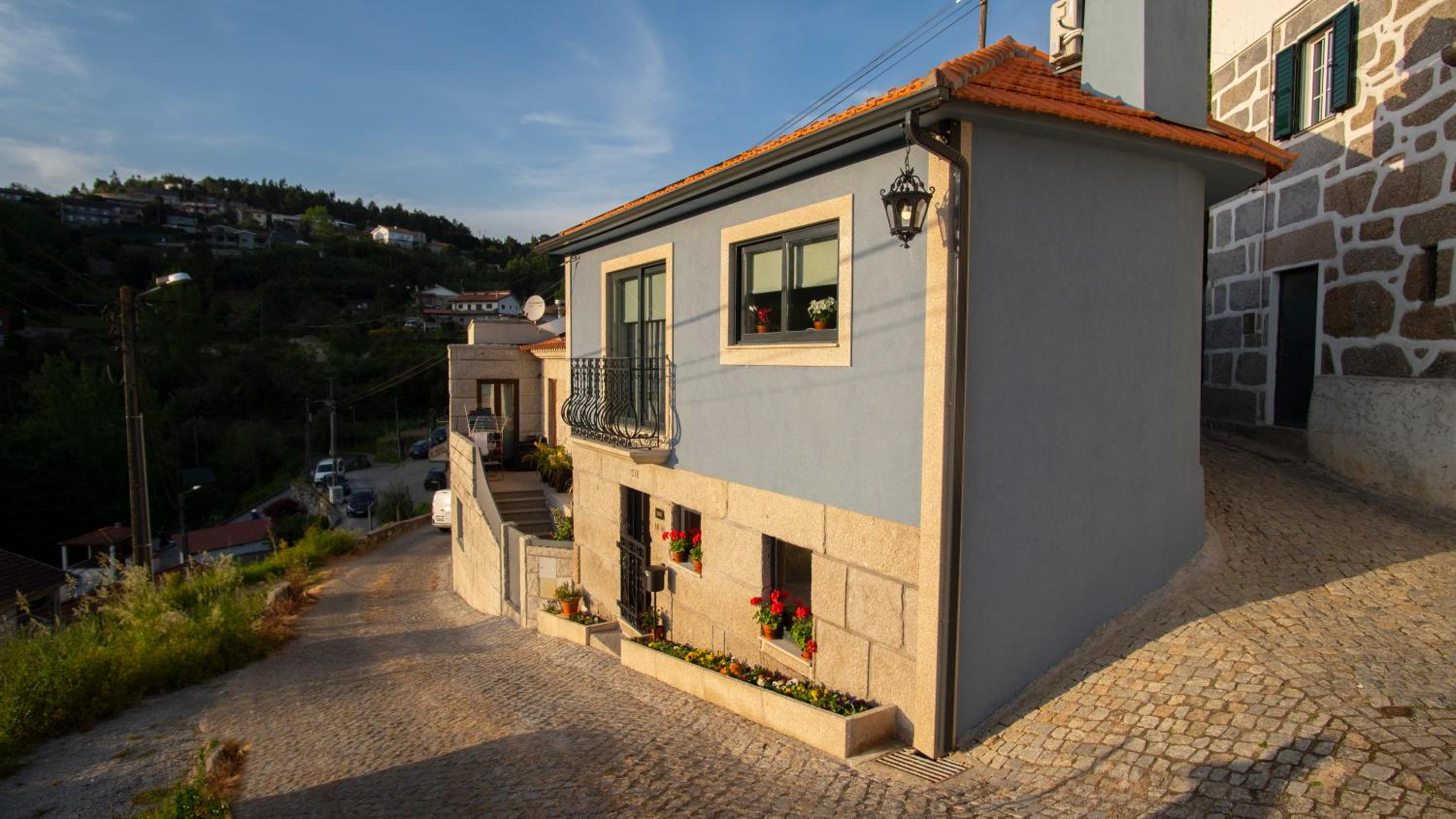 dourobluehouse