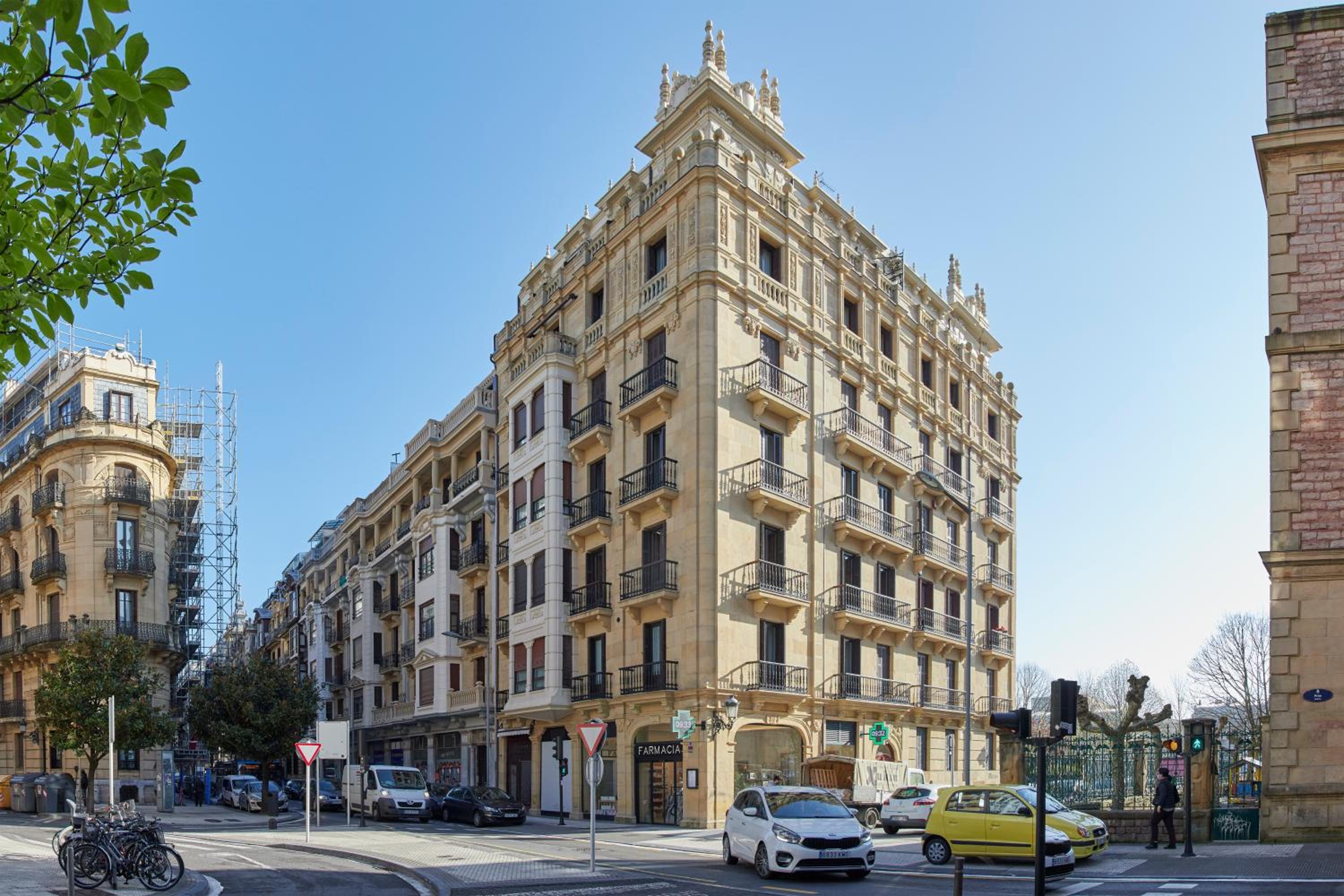 La Belle Ville by FeelFree Rentals