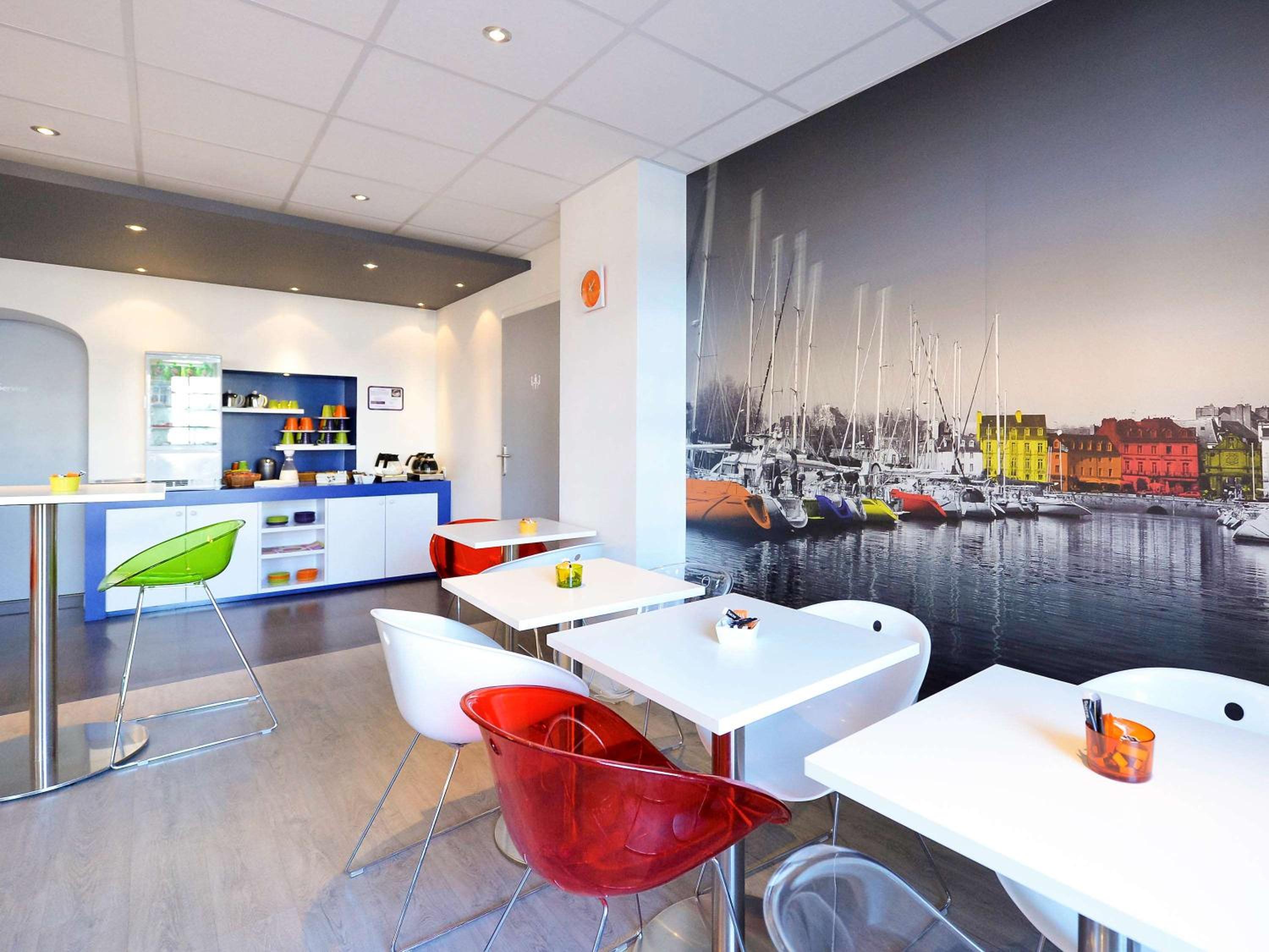 Vannes Vacations - ibis Styles Vannes Gare Centre - Property Image 2