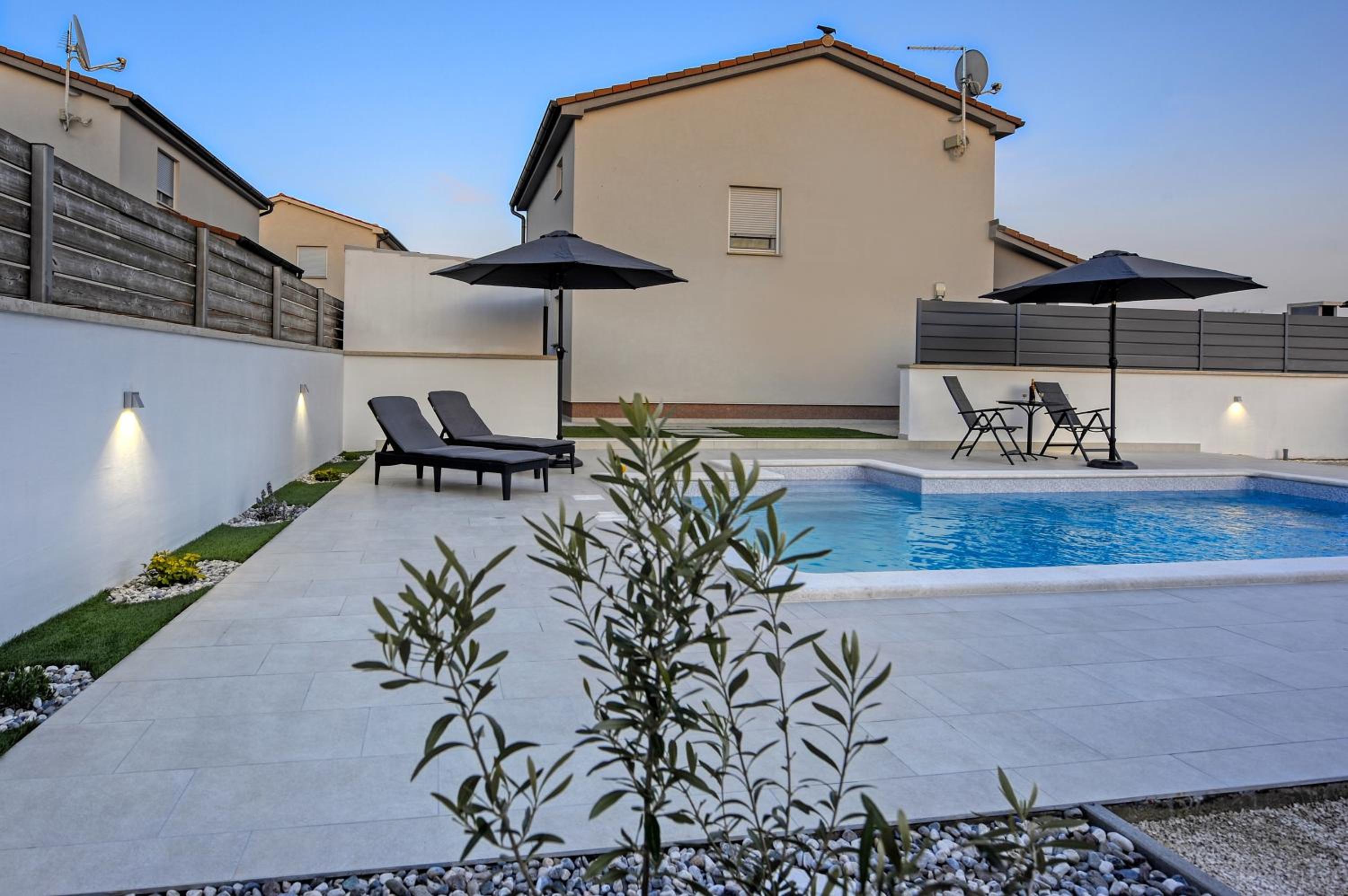 Casa Tara Three-Bedroom Holiday Home view 3
