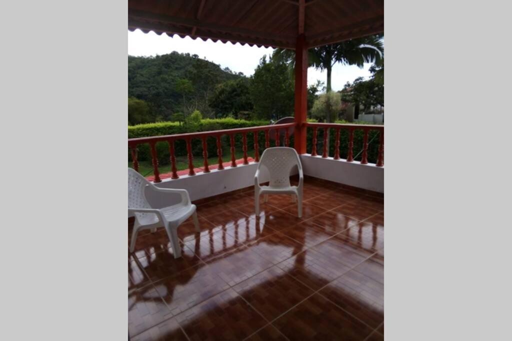 Casa Campestre Privada El Reposo con piscina y WIFI