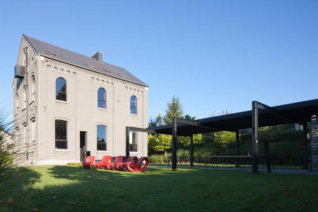 La Classe - Former school of the village of Denée