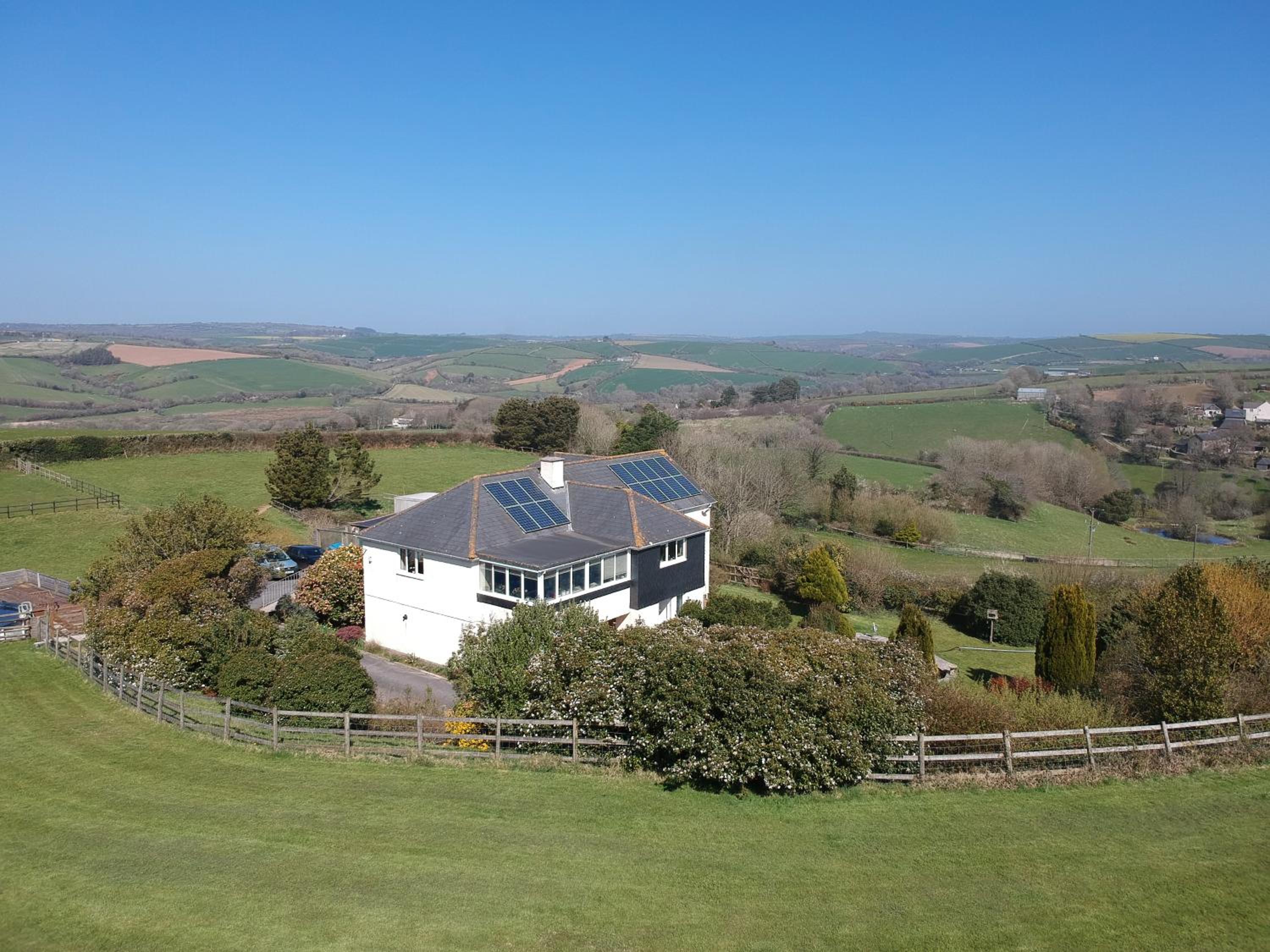 Merrifield House Devon - Private Bathroom, Share Kitchen & Great Views view 2