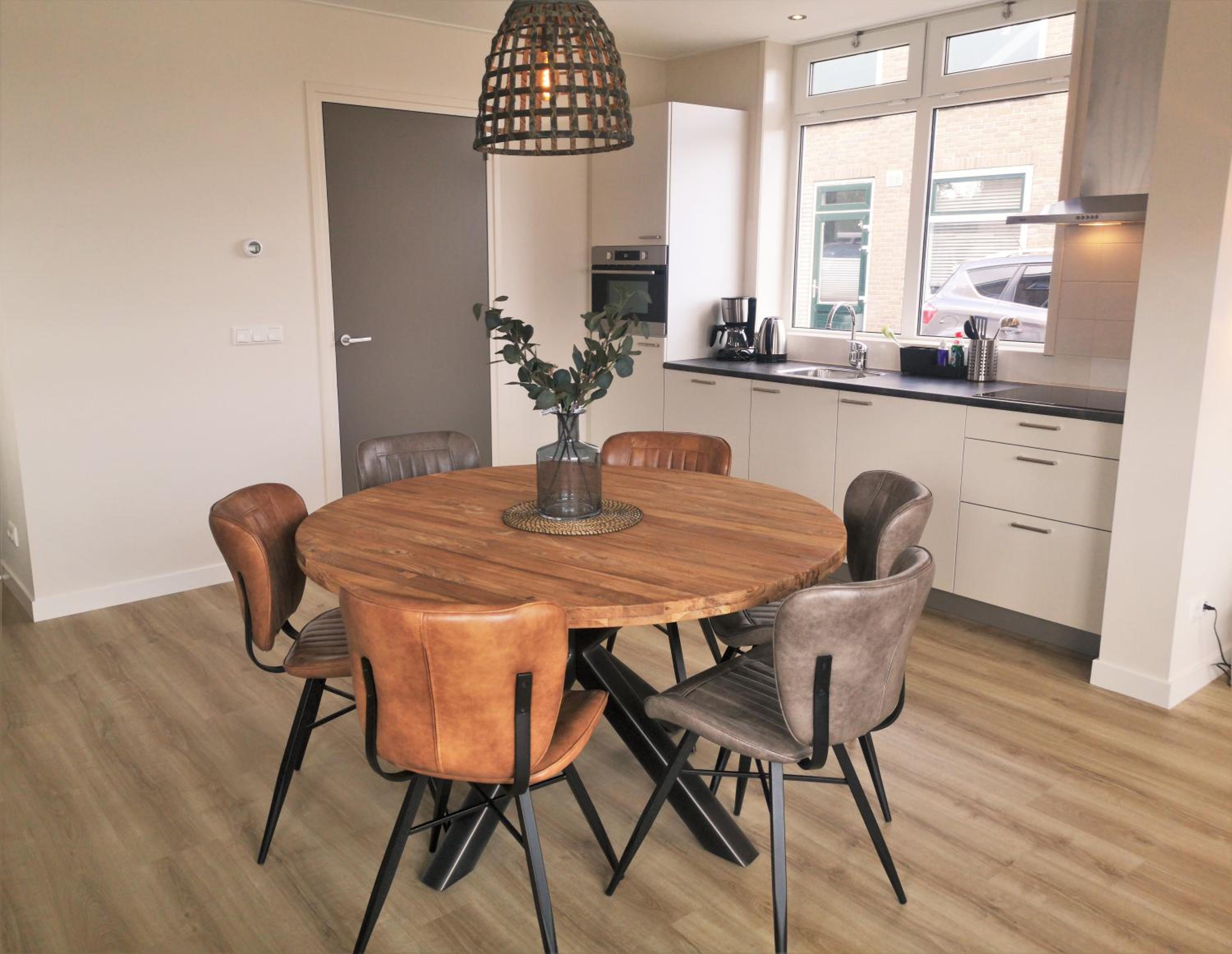 DWV71 Modern holiday home 'Vogole' view 3