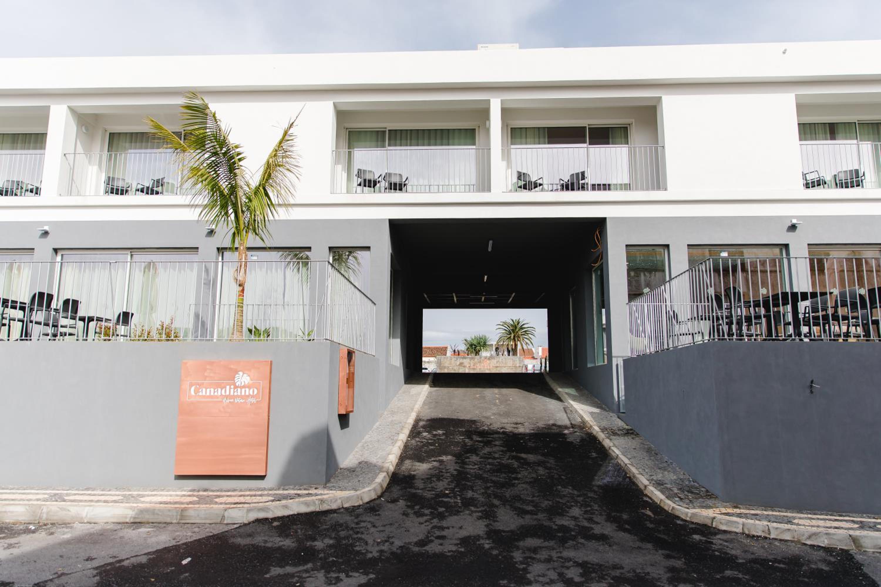 Hotel Canadiano Urban Nature Hotel - Image 1