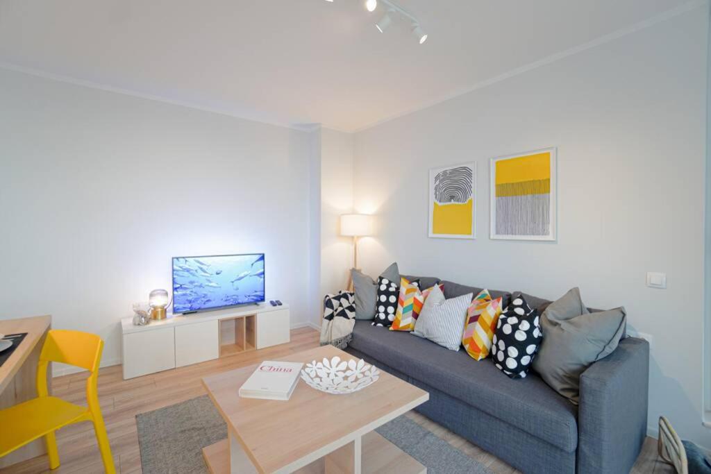 Scandinavian Airy APT in Business Area & Airport