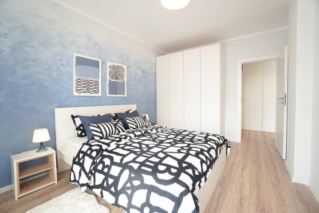 Scandinavian Airy APT in Business Area & Airport