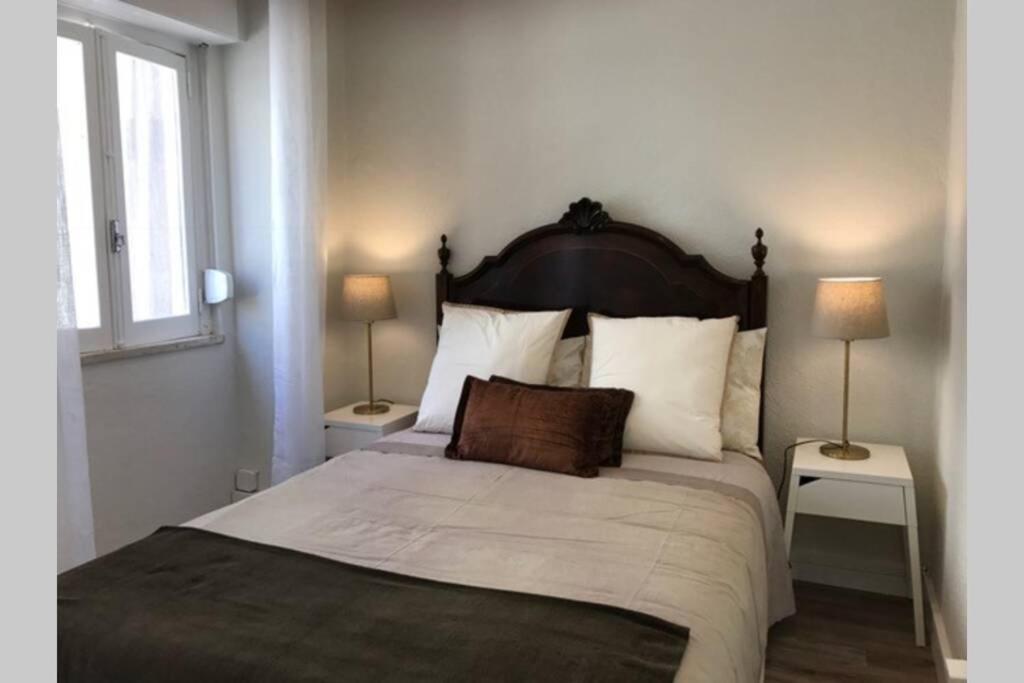 Cosy 3 Bedrooms Apartment at Campolide - 60 1A view 5