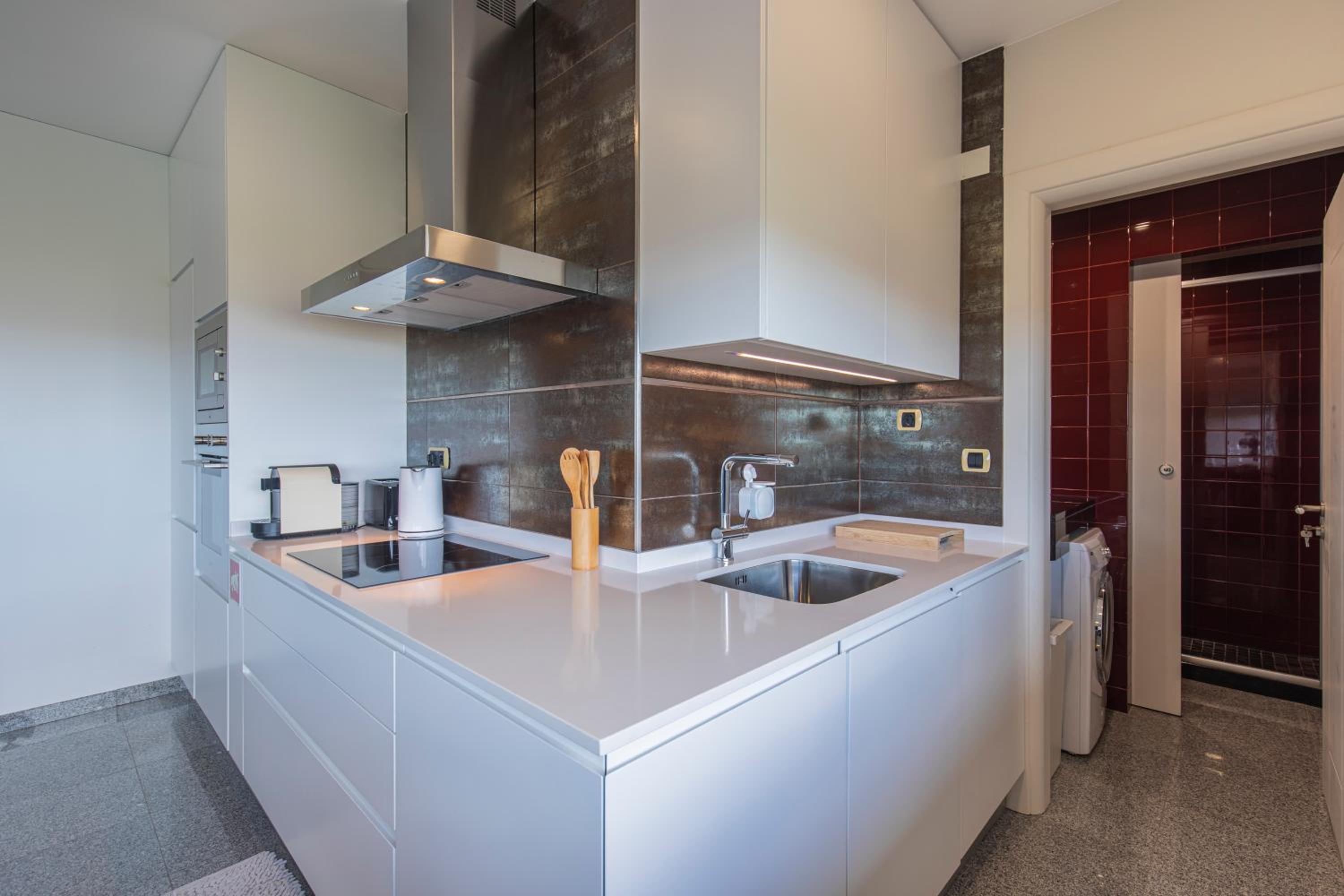 LovelyStay - Trendy 1BDR apartment w/ river view view 2