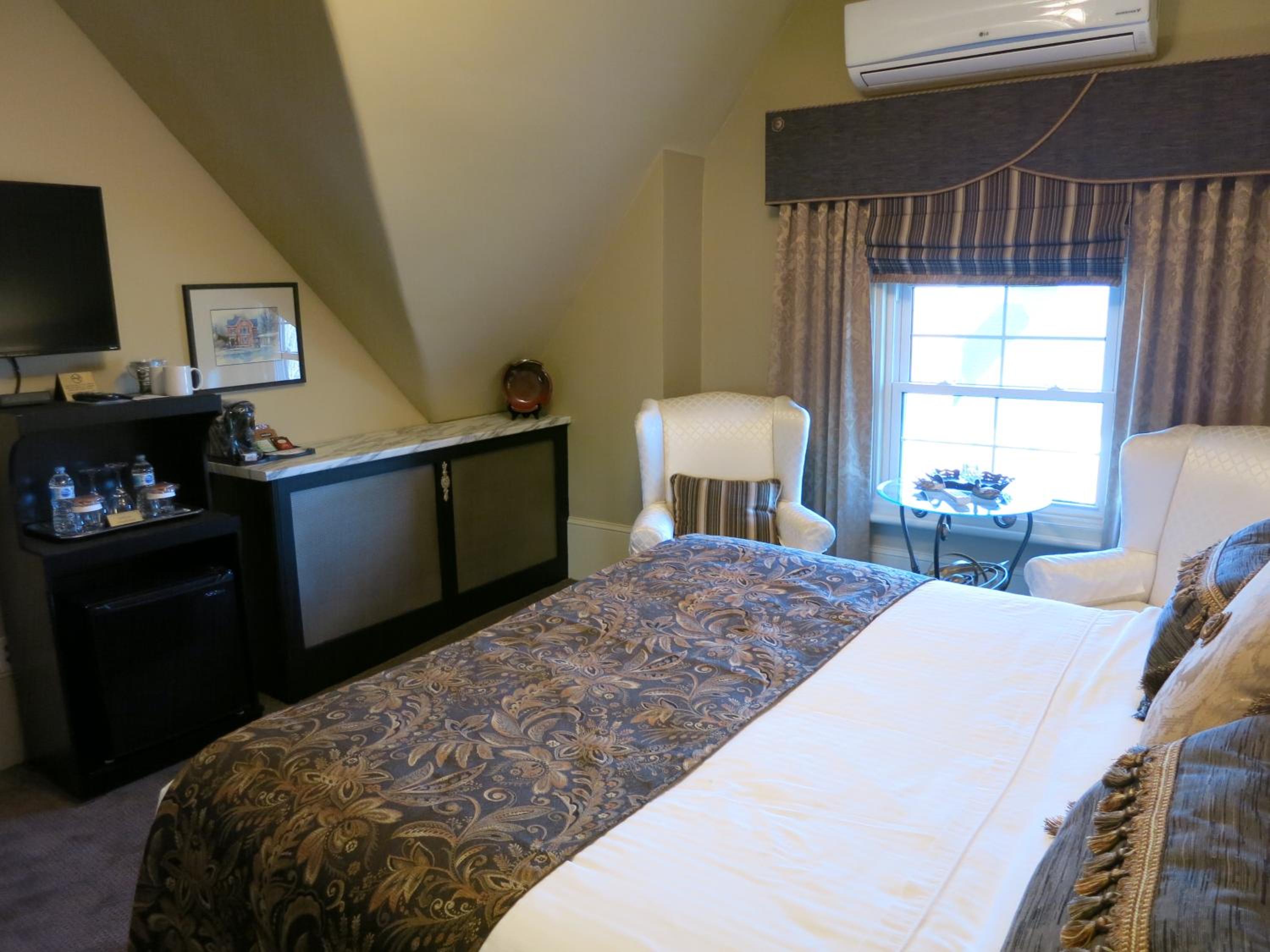 The Woodview Inn