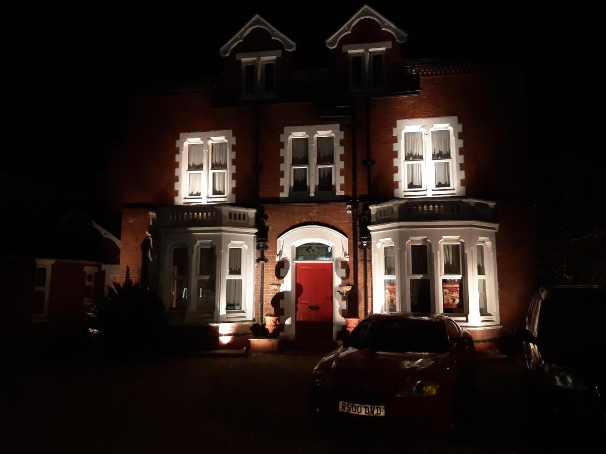 Kings Lynn Vacations - The Russet House - Property Image 3