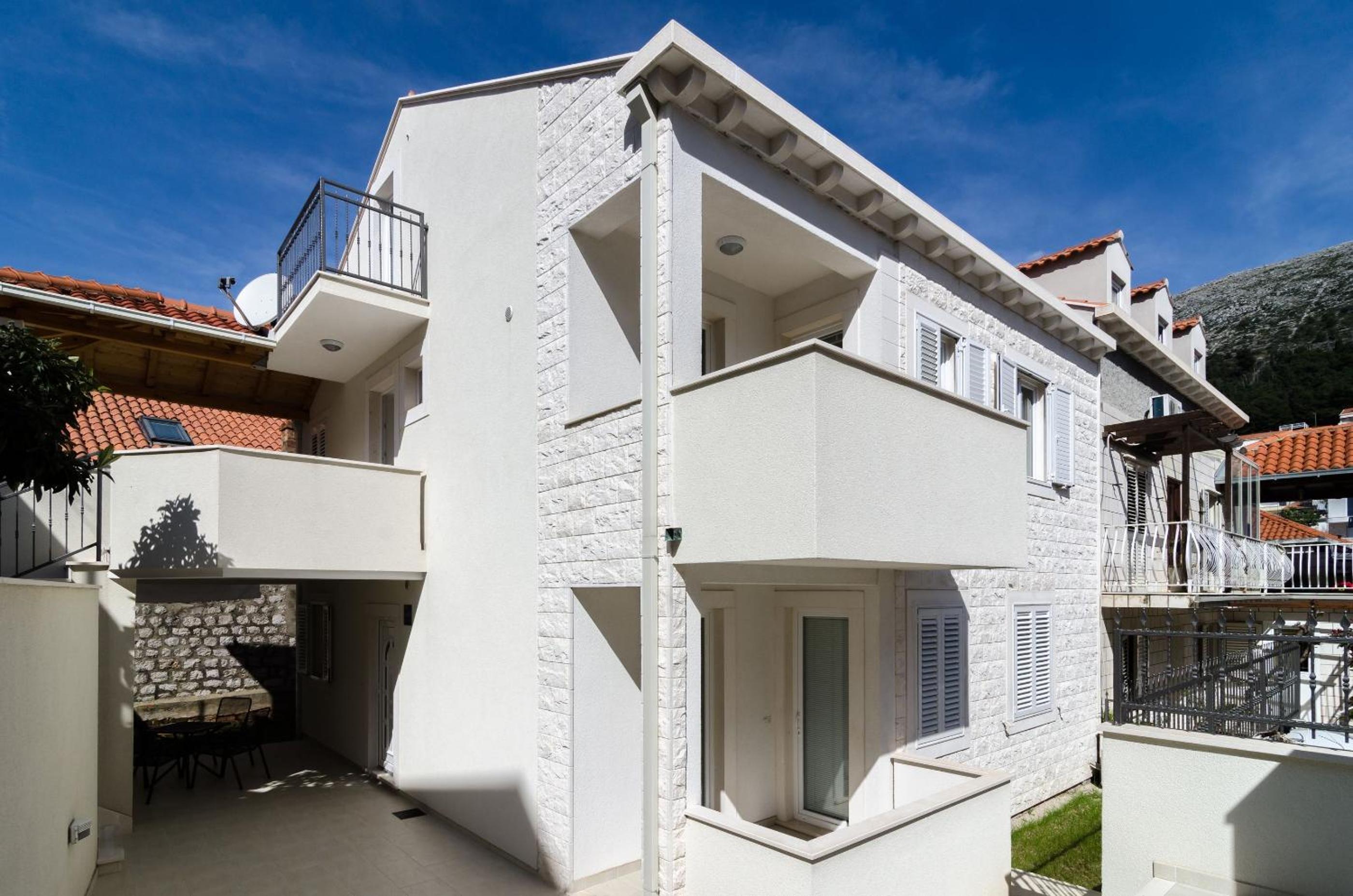 Apartments Ivan