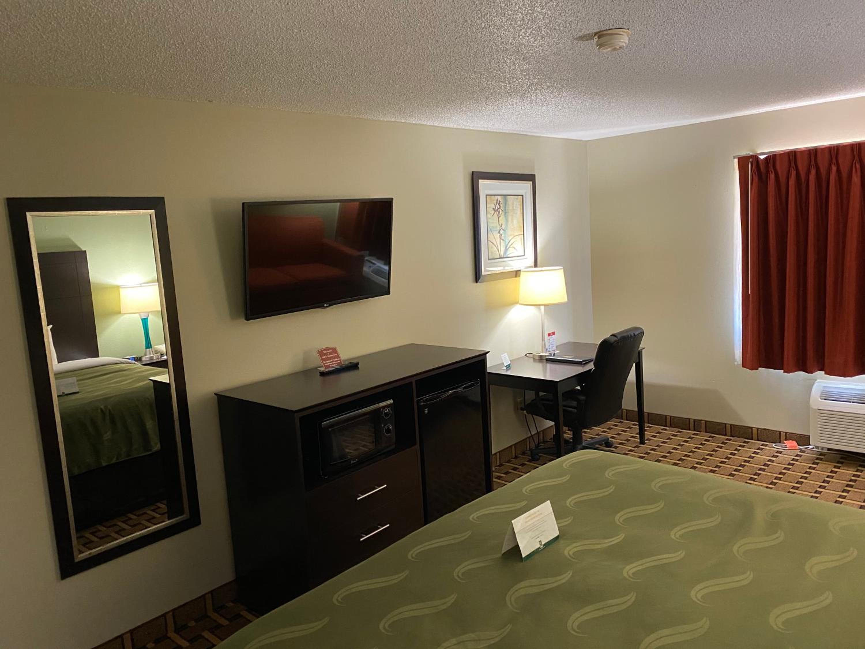 Quality Inn Morton at I-74 - Property Image 6