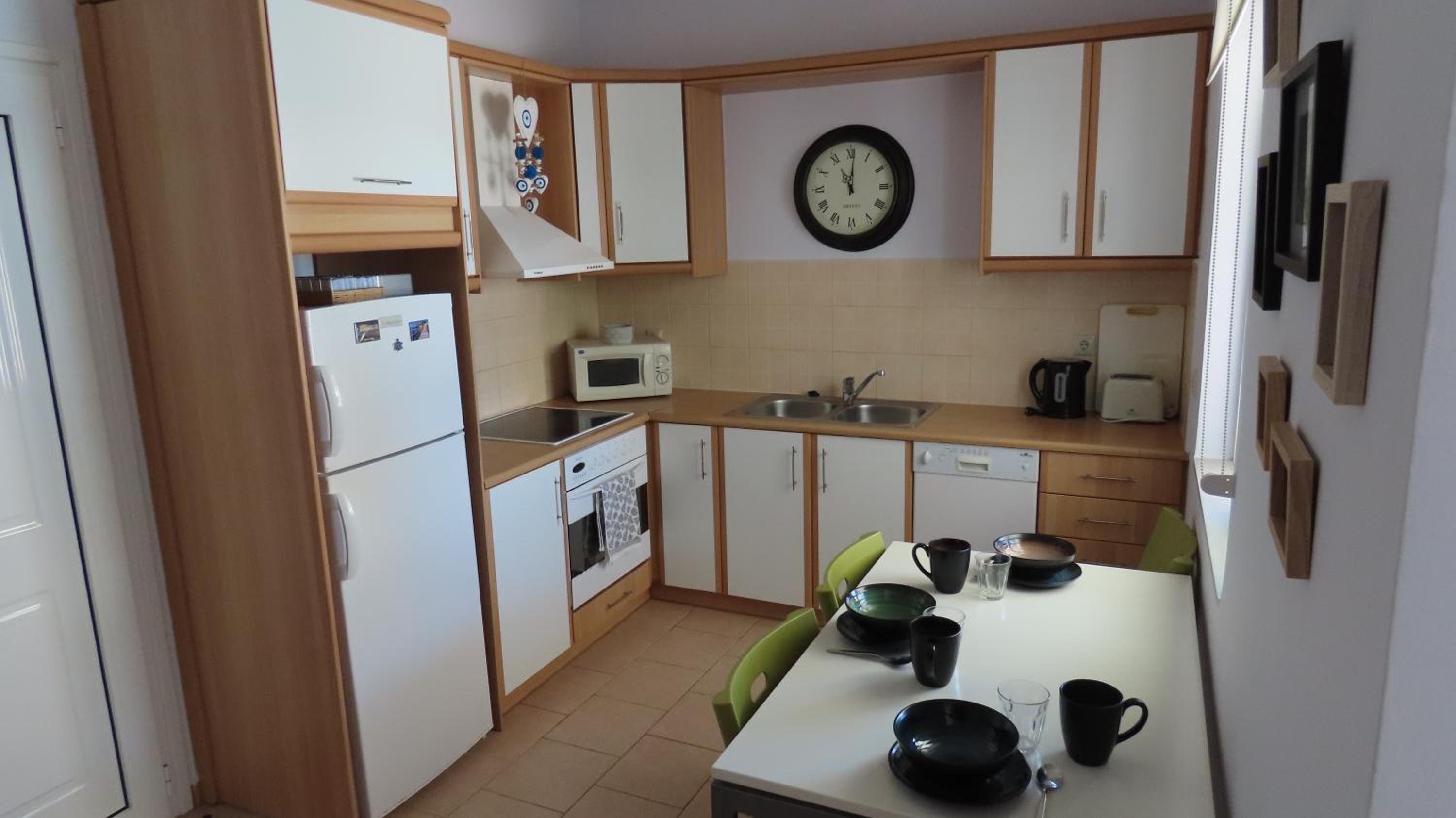 Phoebes Place At Kalamaki Court, 2 Bedroom Villa With A Shared Pool photo 5