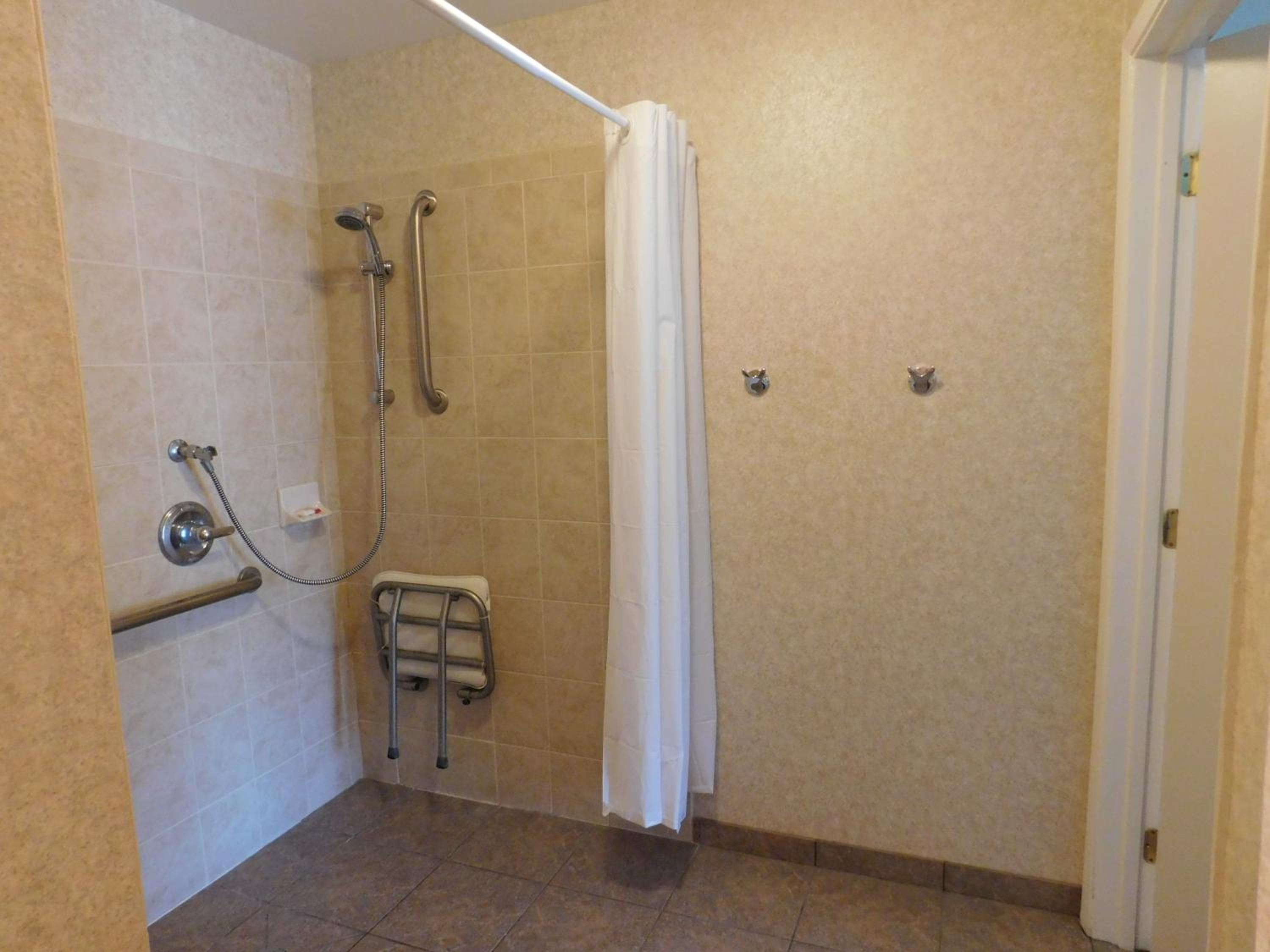 Days Inn by Wyndham Novato/San Francisco - Property Image 12
