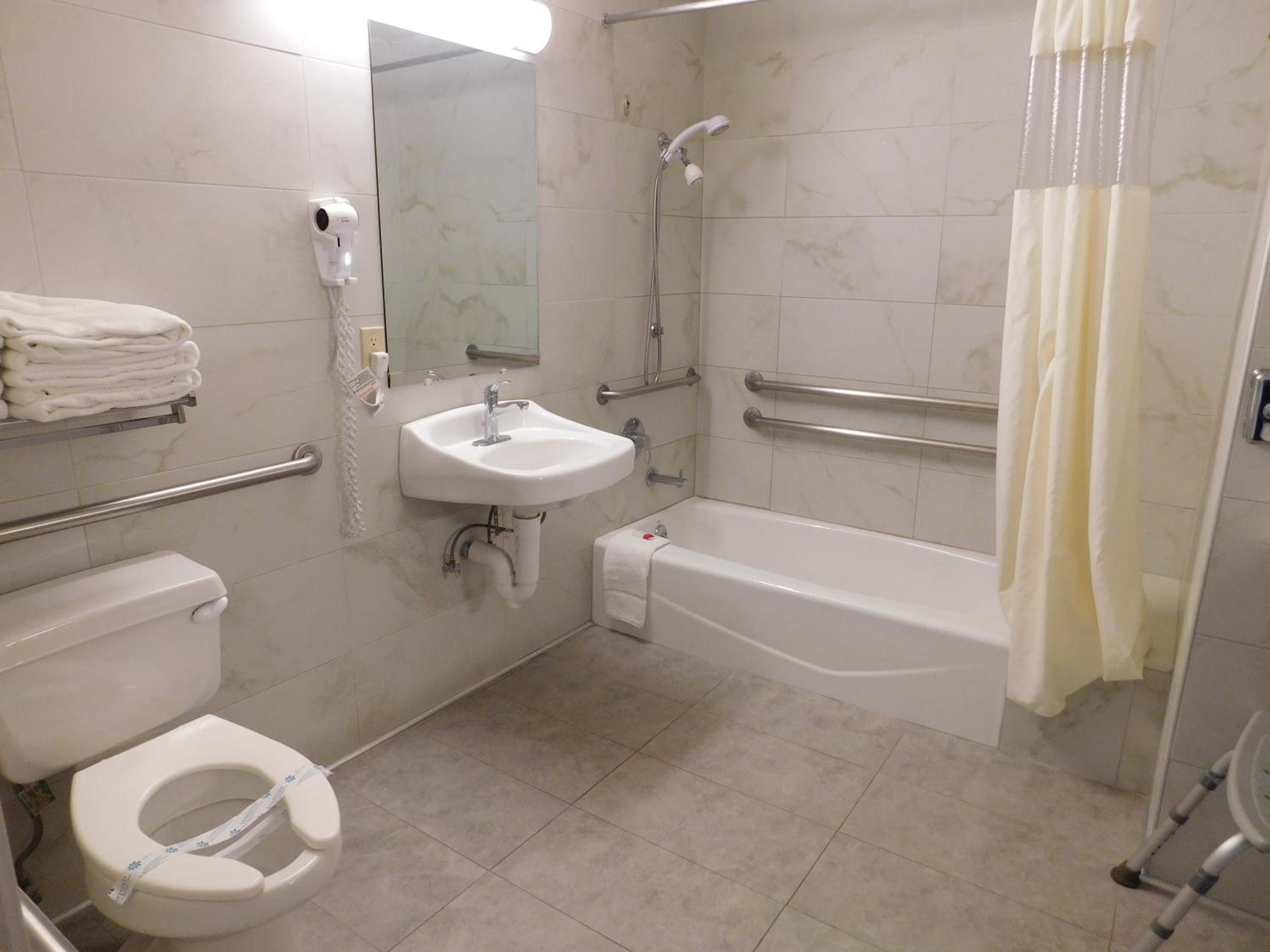 Days Inn by Wyndham Novato/San Francisco - Property Image 1