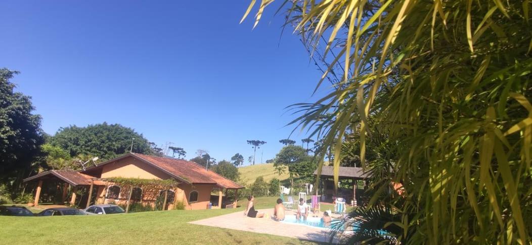 Sítio entre Santo Antonio Pinhal e Campos do Jordão