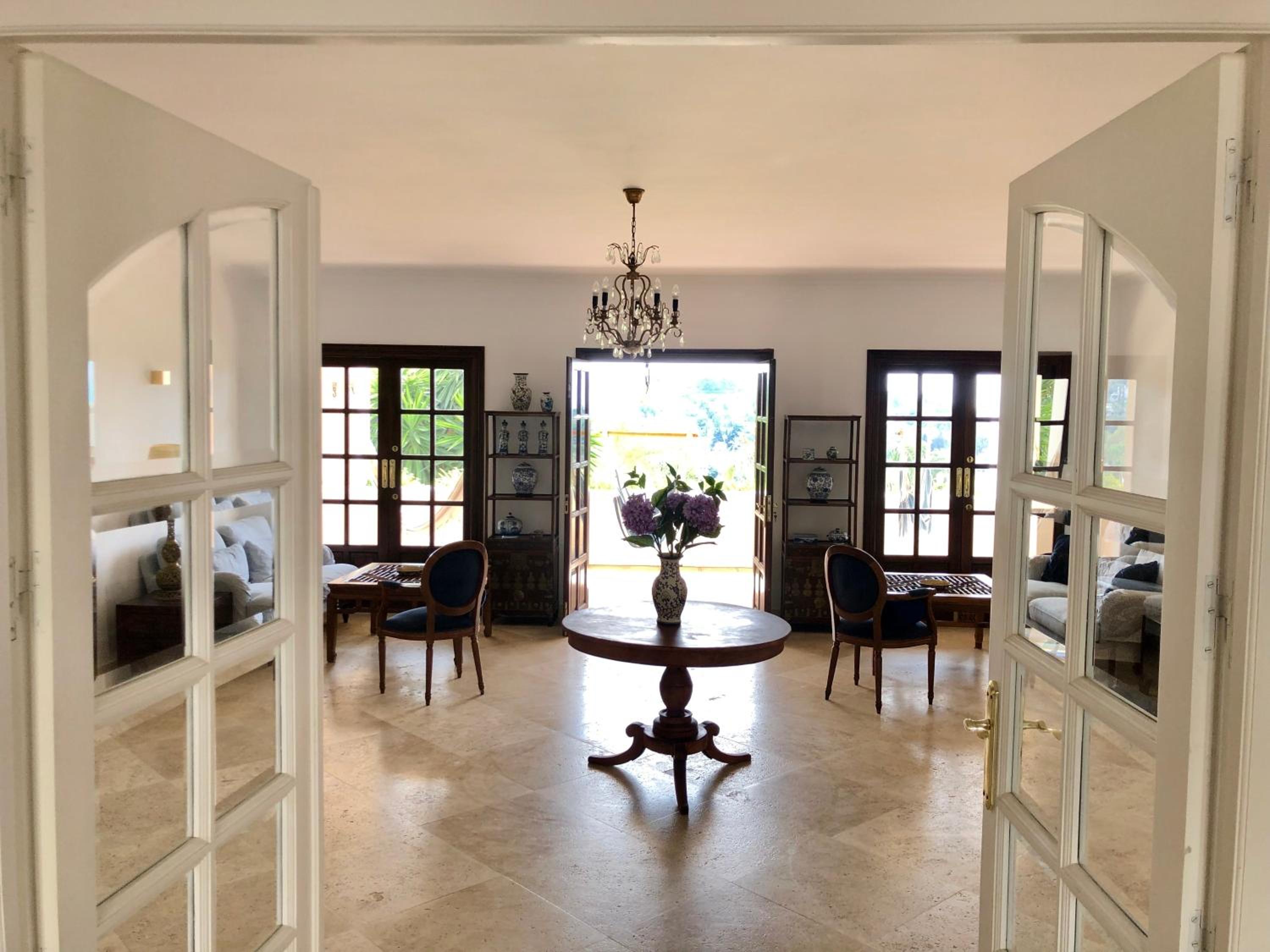 Huge Golf and Spa Mansion 8 min from Puerto Banus view 5