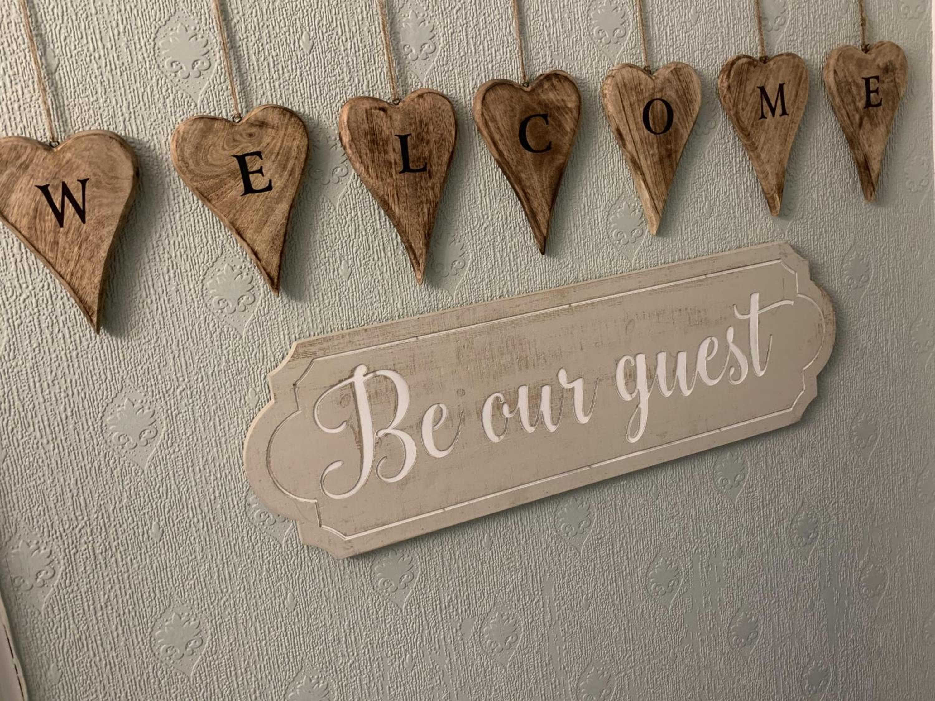 South Shields Vacations - Kingsmere Guest House - Property Image 3