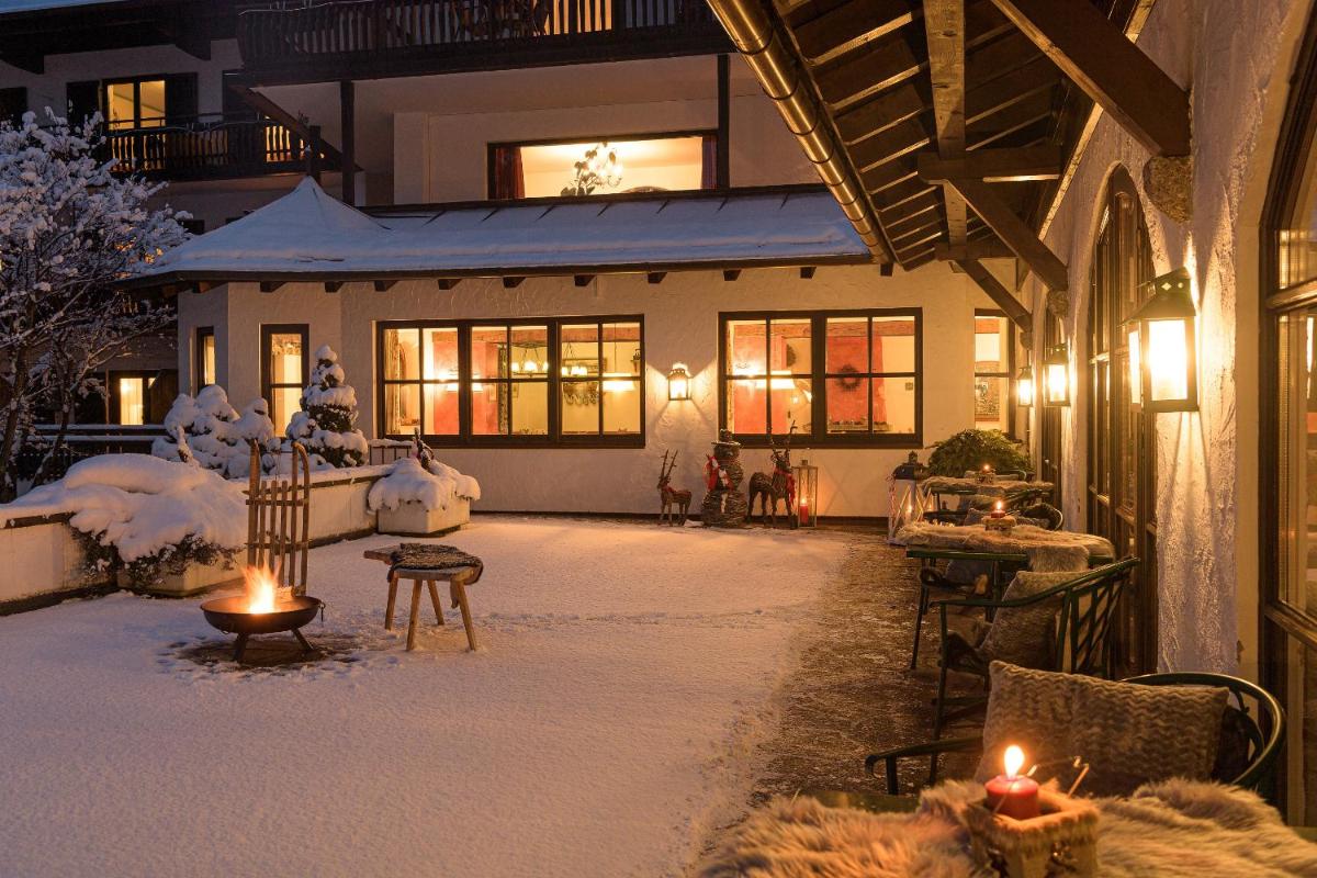 outdoor BBQ area