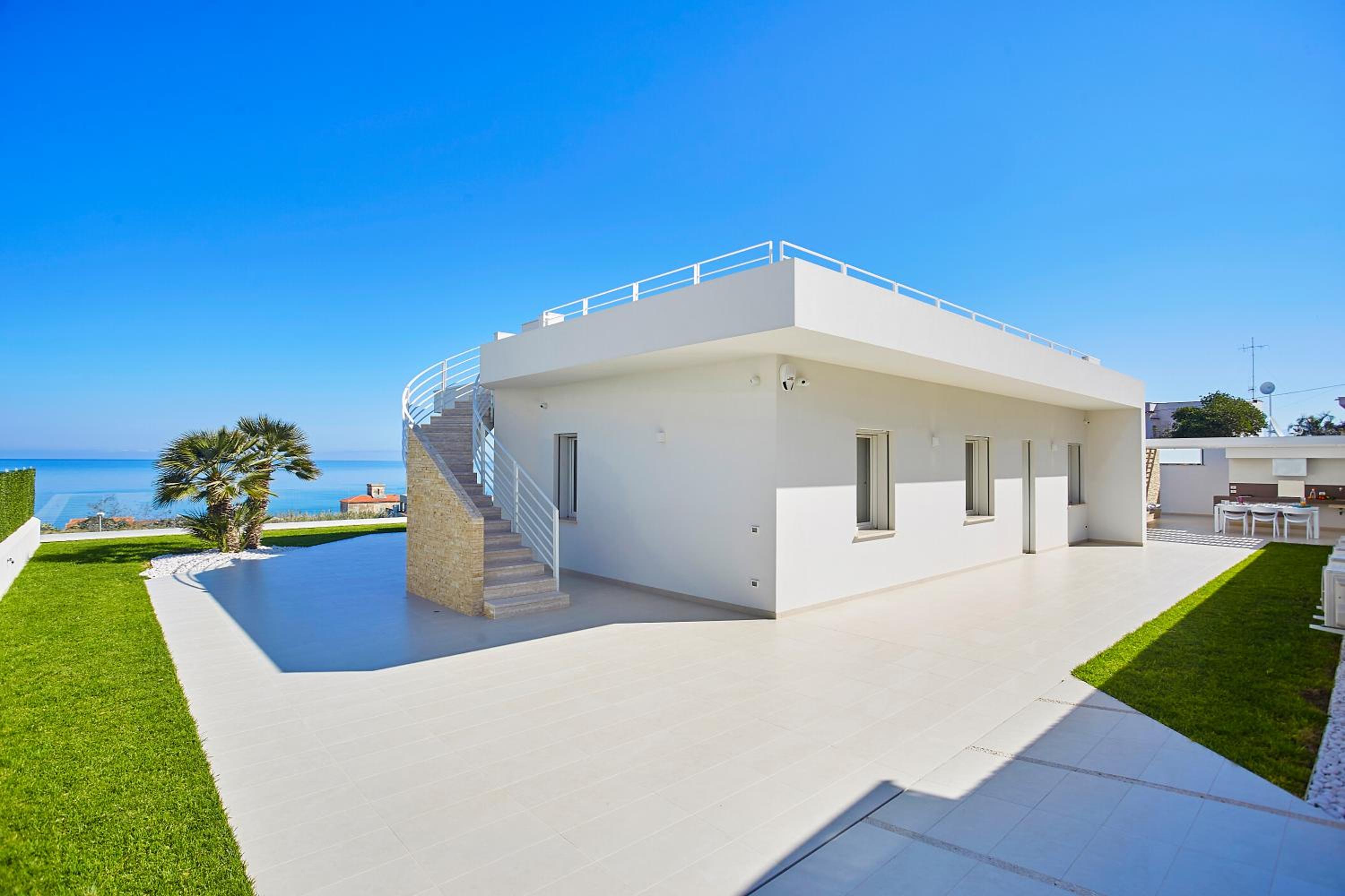 VILLA DARDA con piscina e 3 camere da letto