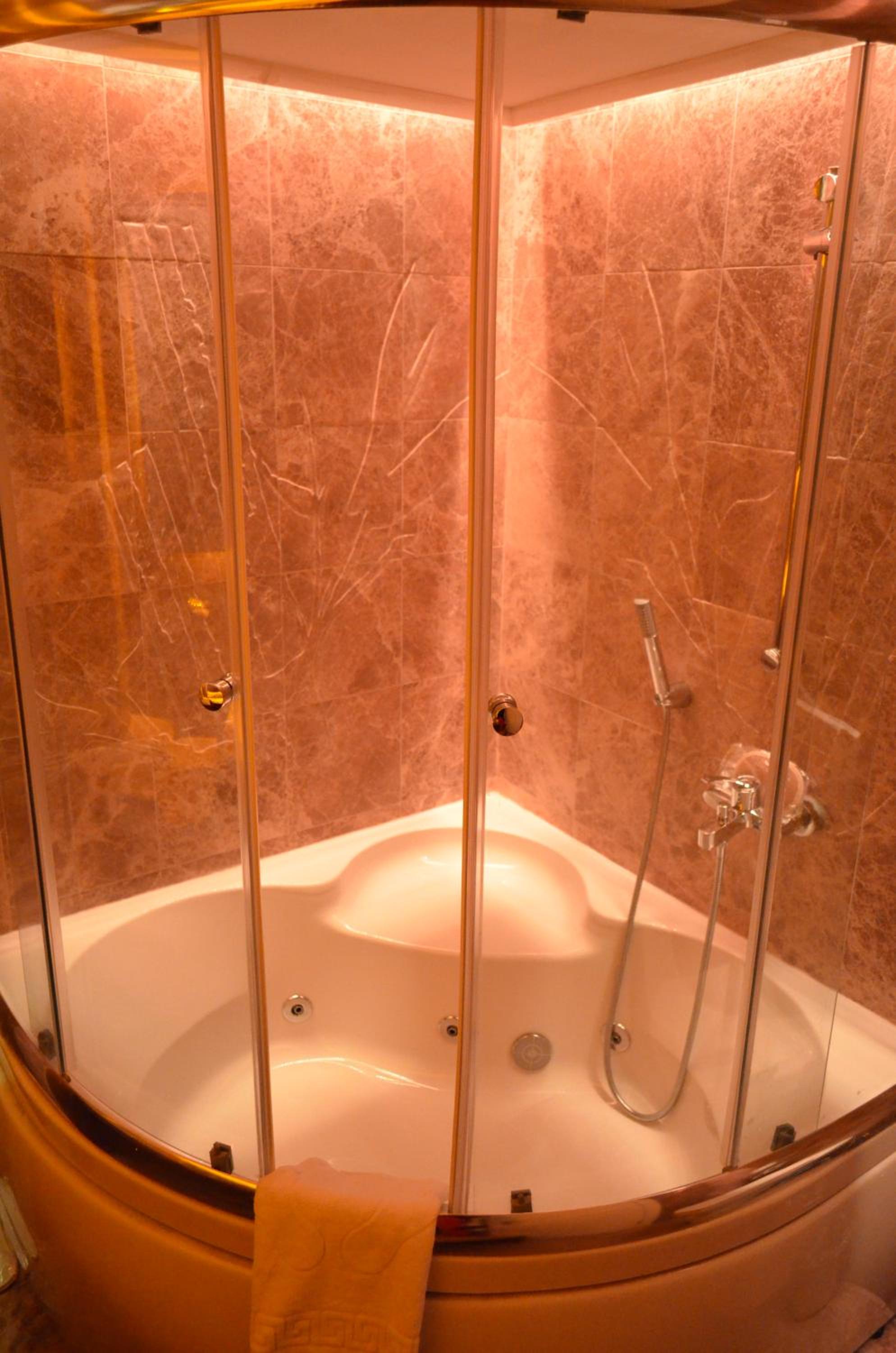 City Hotel Ankara - Image 18