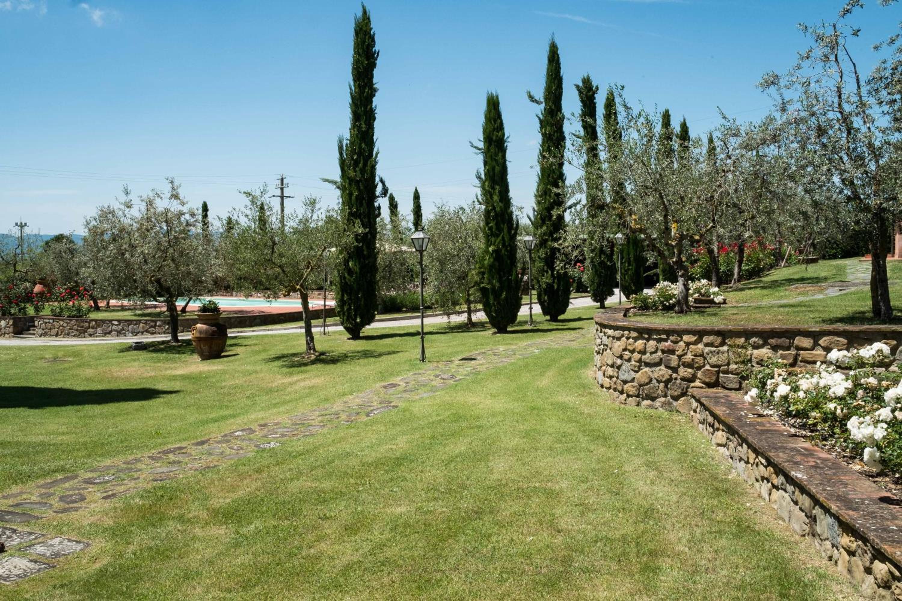 Photo 46