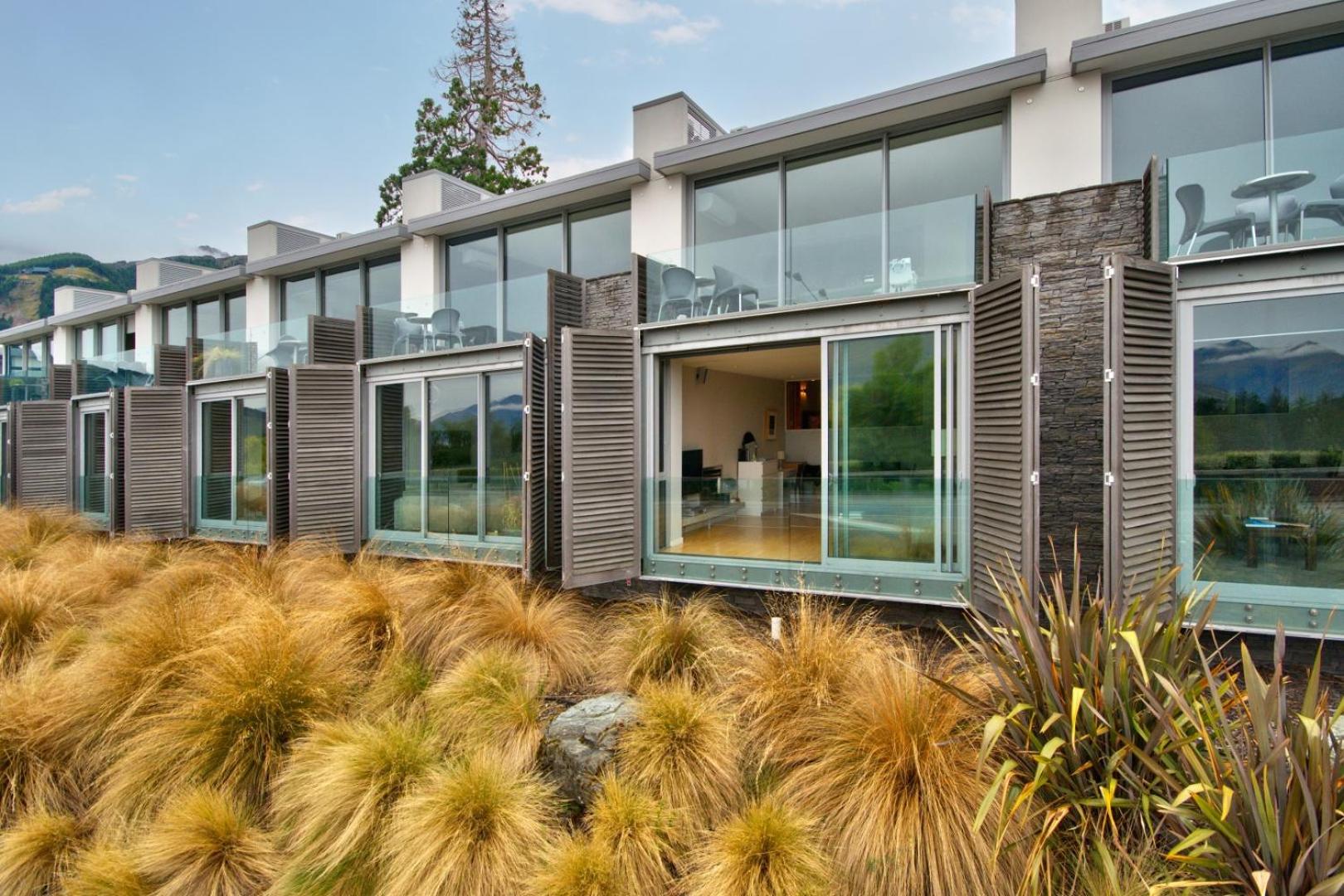 Lake View @ Pounamu view 4
