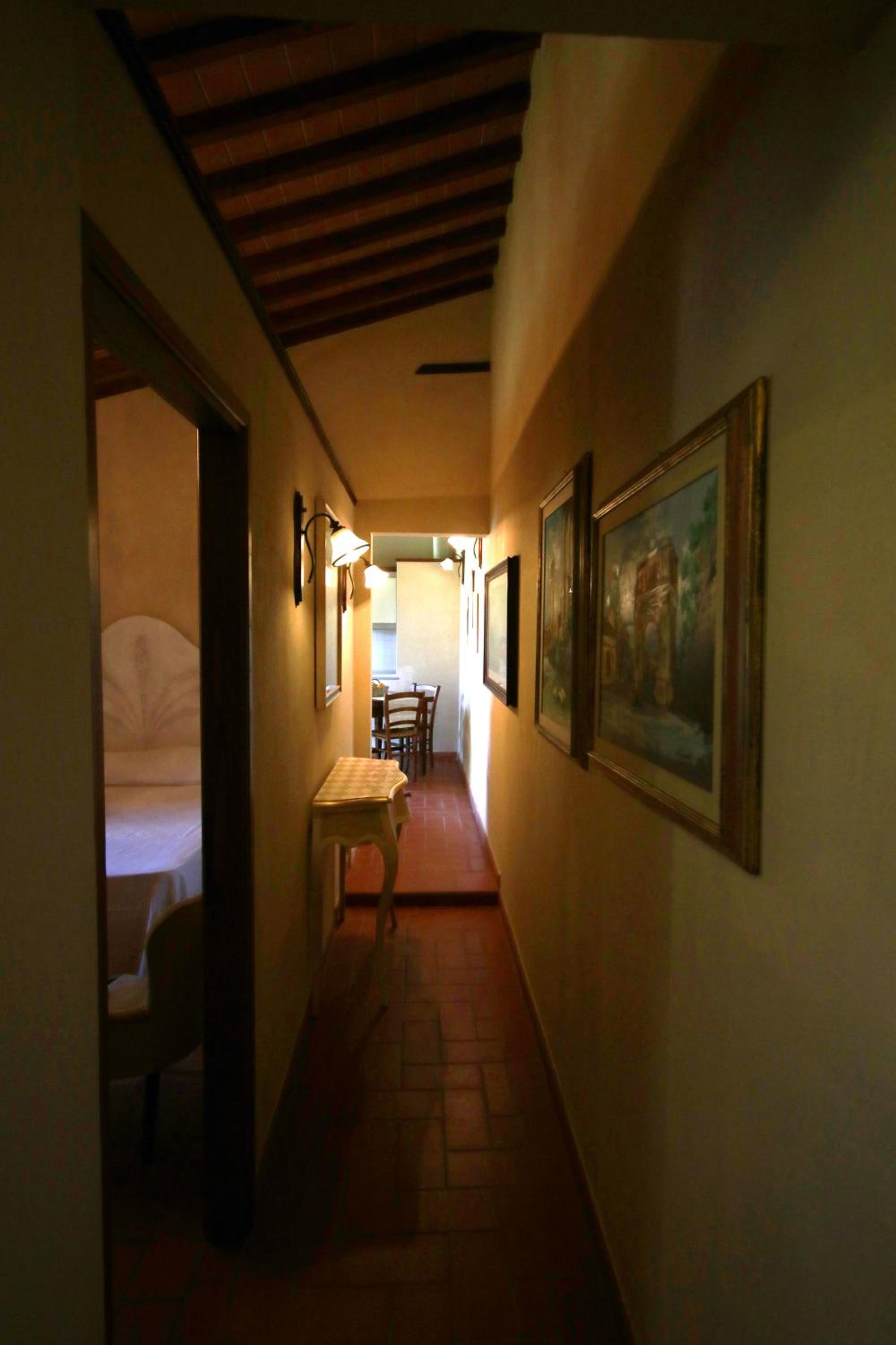 Photo 66