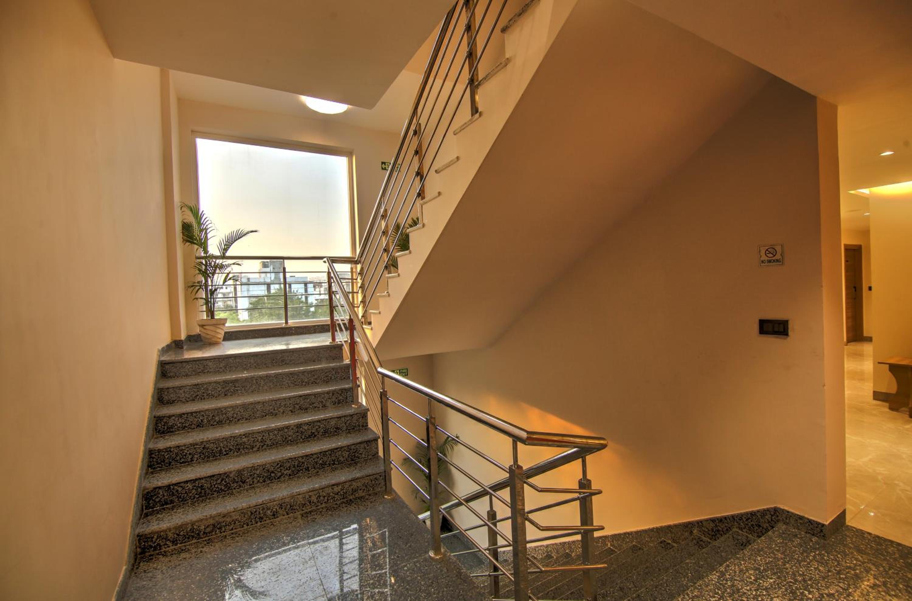 Gurgaon Vacations - Hotel 91 Huda City Centre - Property Image 5
