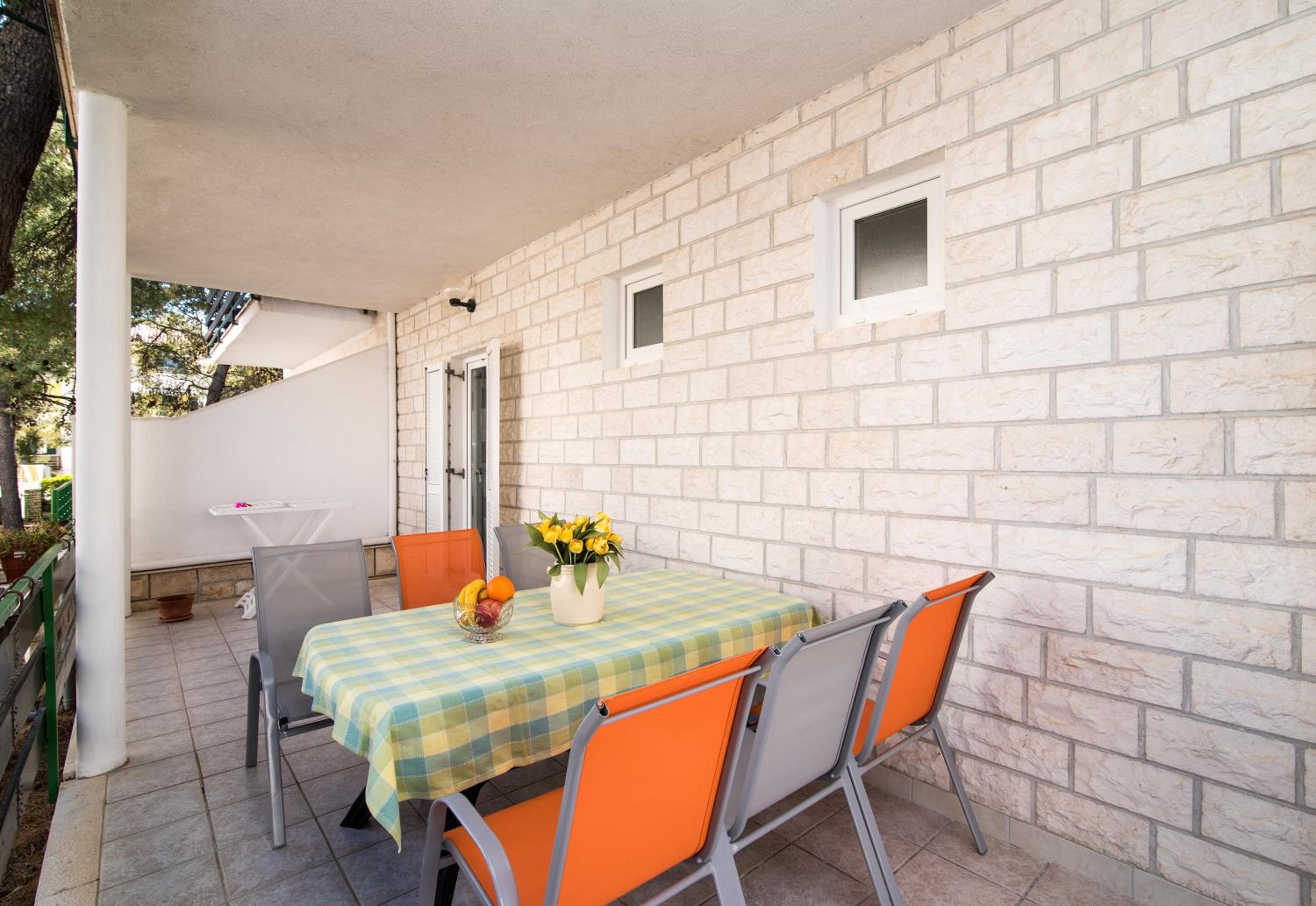 Apartments Pinija