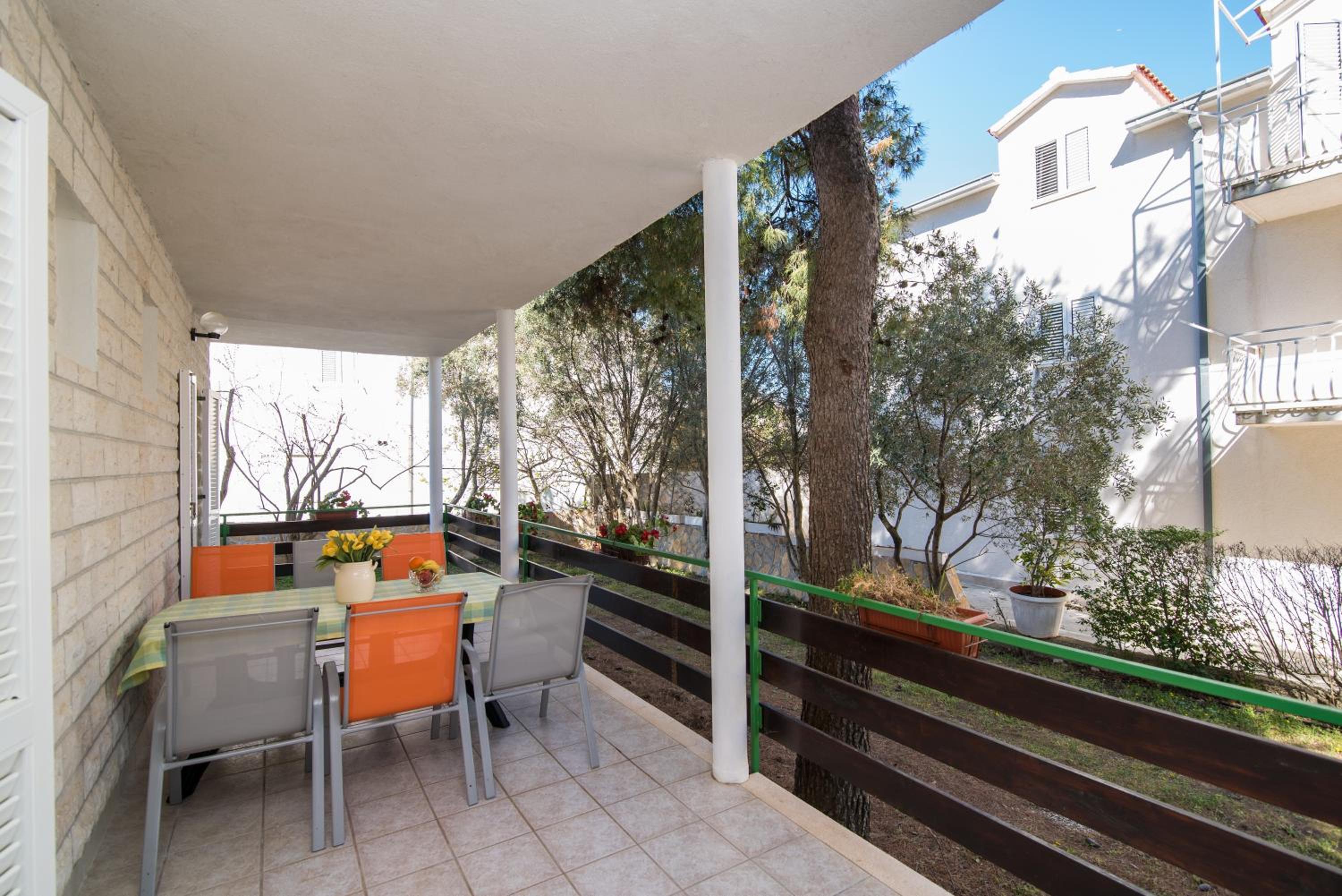 Apartments Pinija