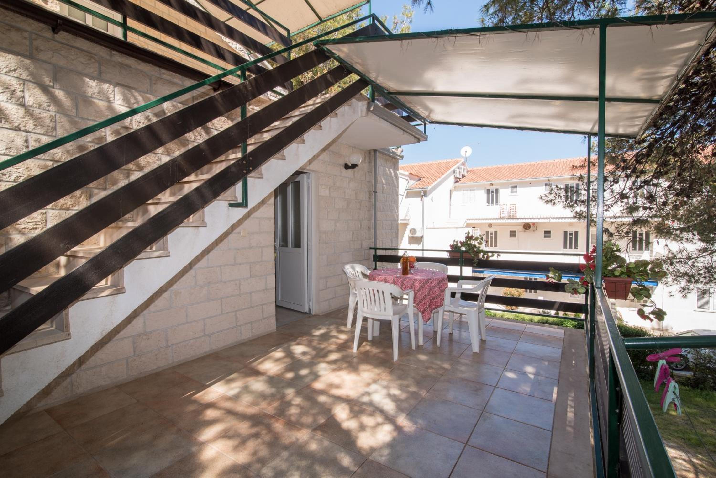 Apartments Pinija