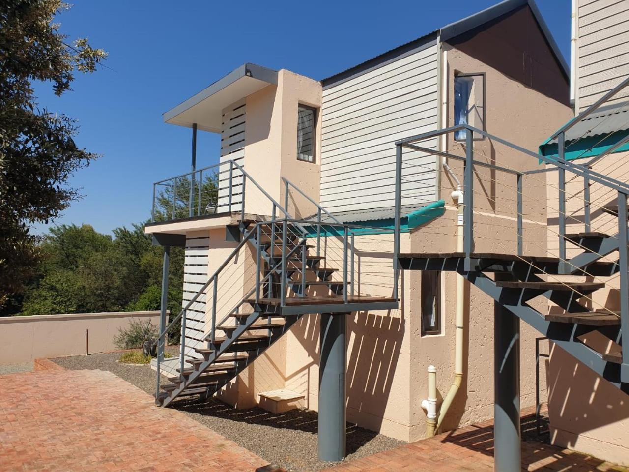 Vaal de Grace River Village view 5