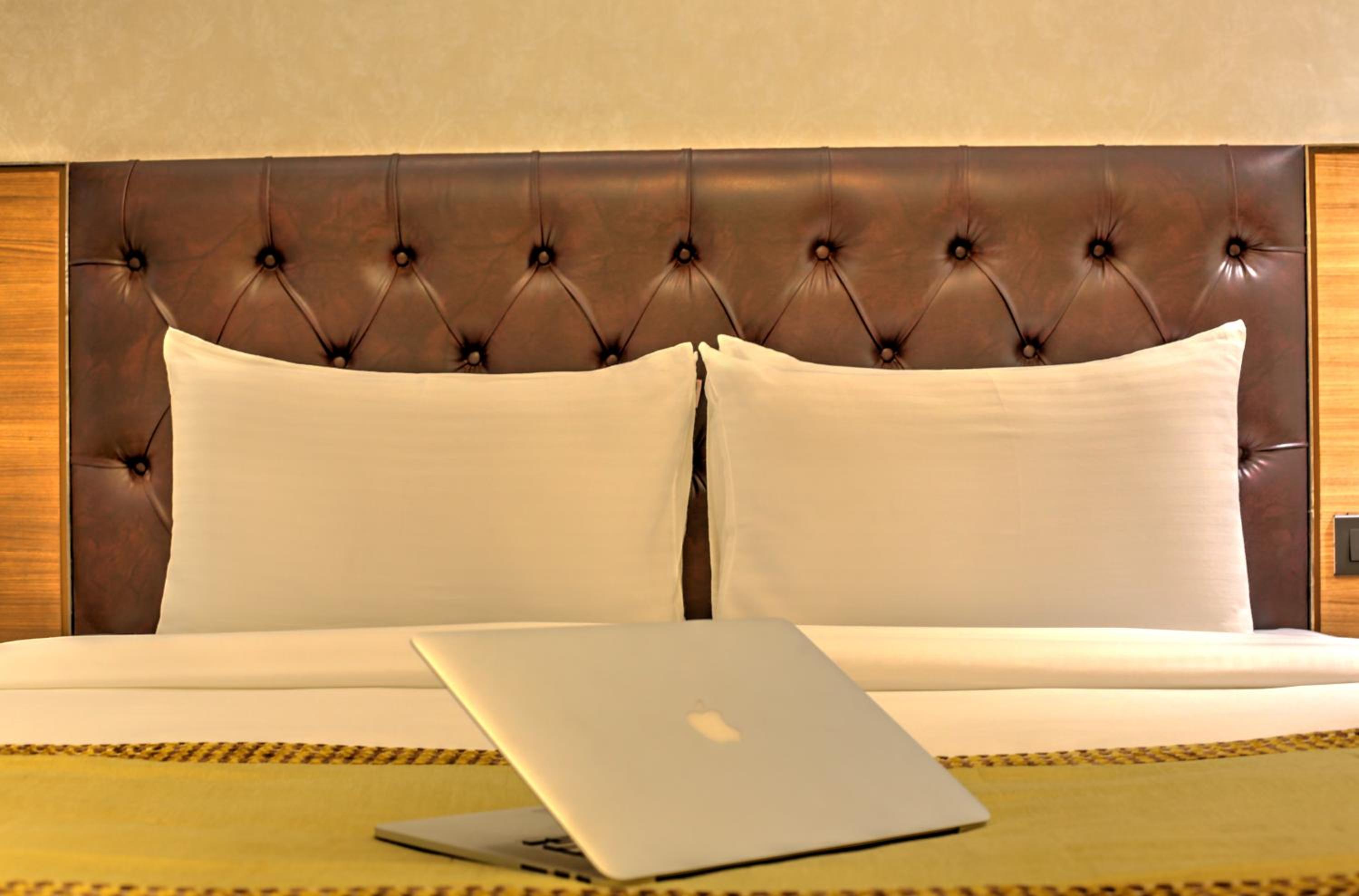 Gurgaon Vacations - Hotel 91 Huda City Centre - Property Image 2