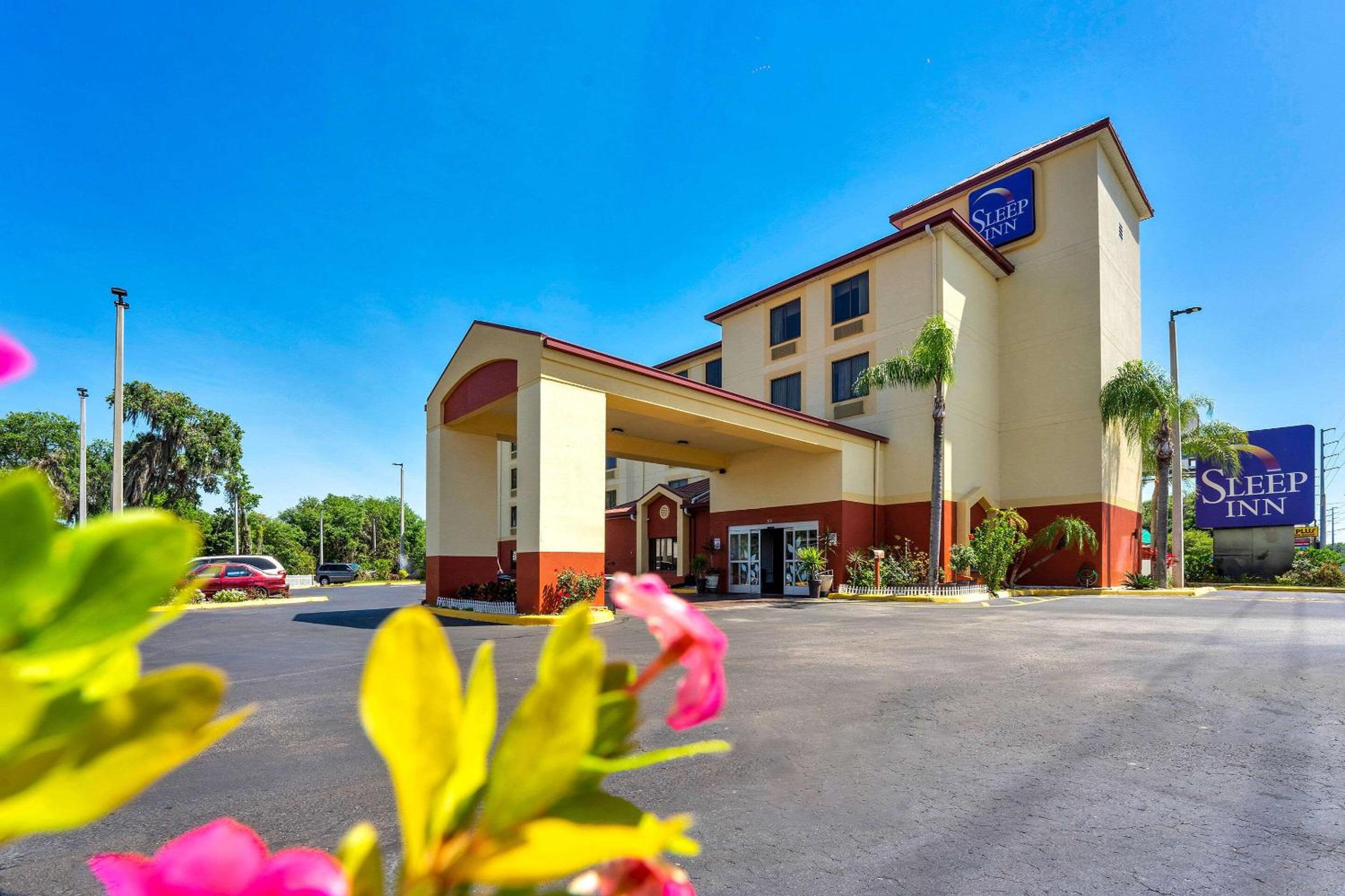 Leesburg Vacations - Sleep Inn Leesburg Chain of Lakes - Property Image 1