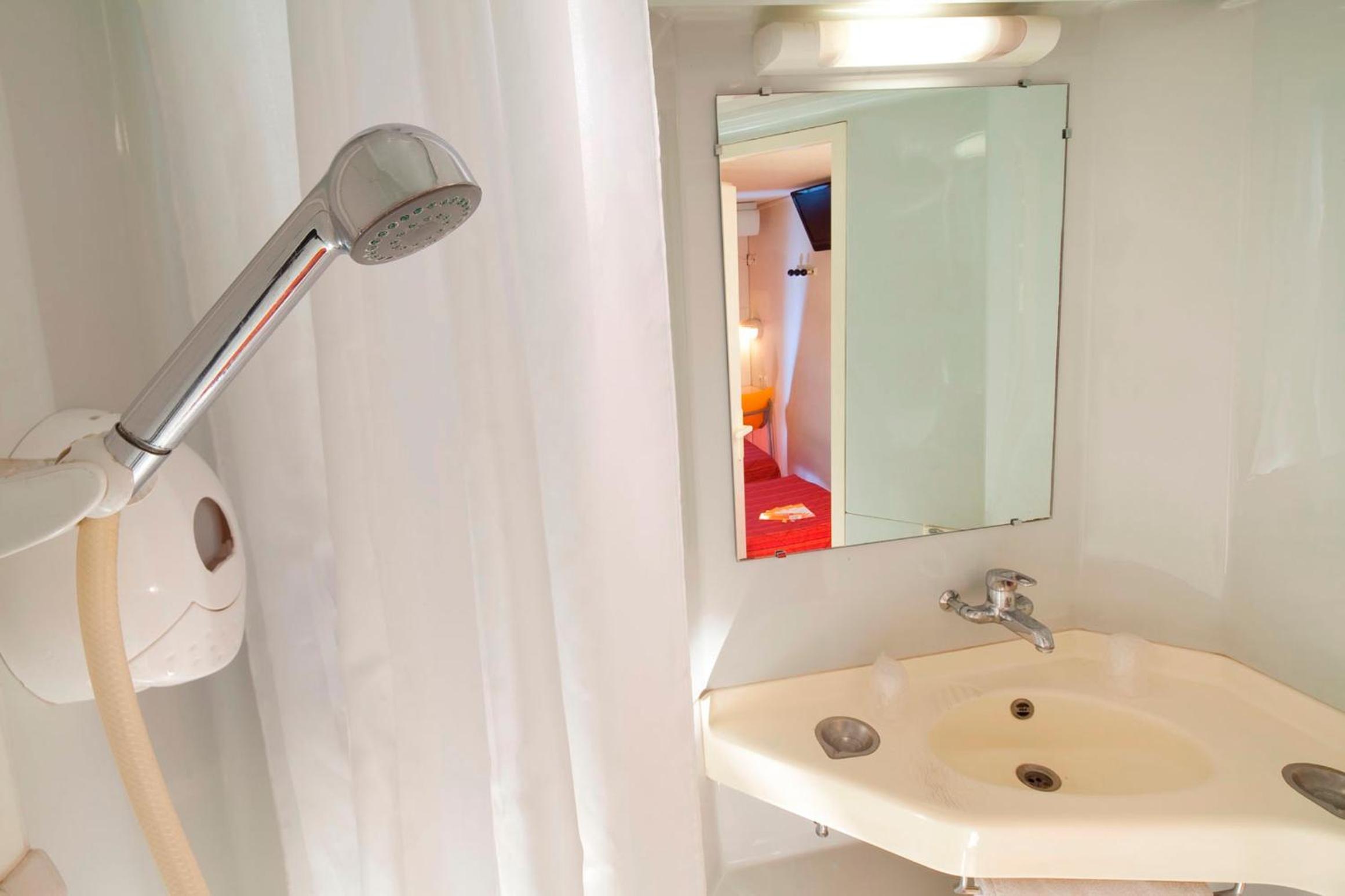 Le Blanc-Mesnil Vacations - Premiere Classe Le Blanc Mesnil - Property Image 4