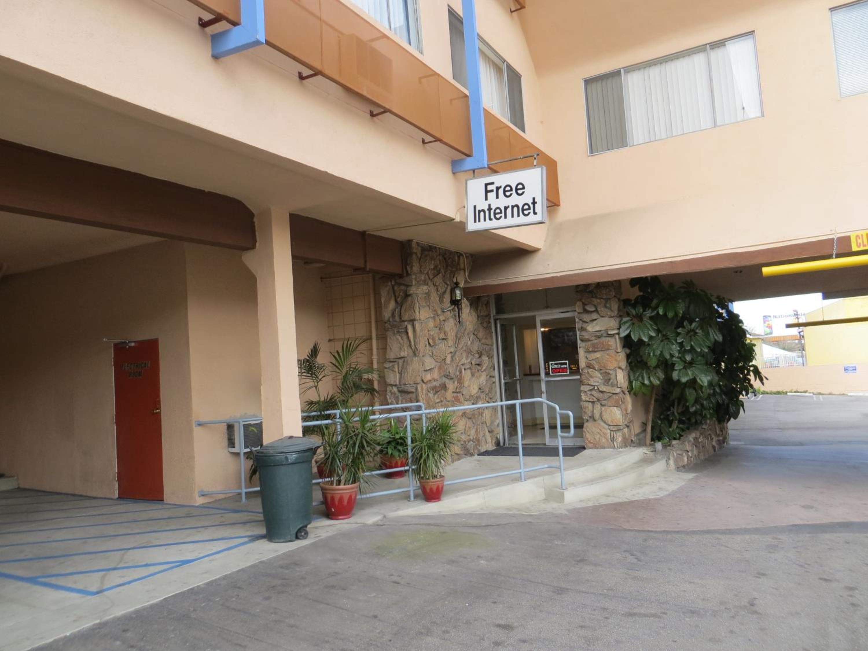 Jet Inn