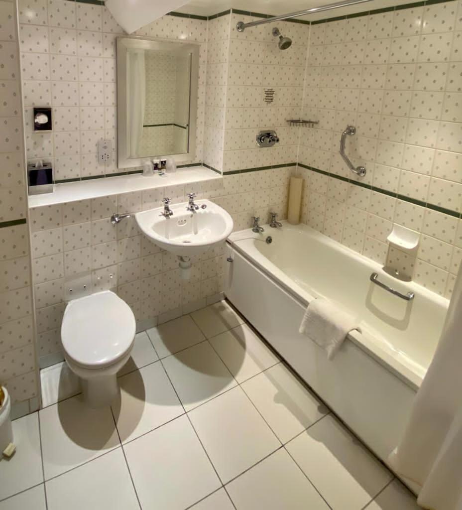 Banbury Vacations - Whately Hall Hotel - Property Image 3