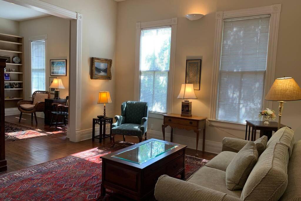 321# Downtown Antique Rose house view 3