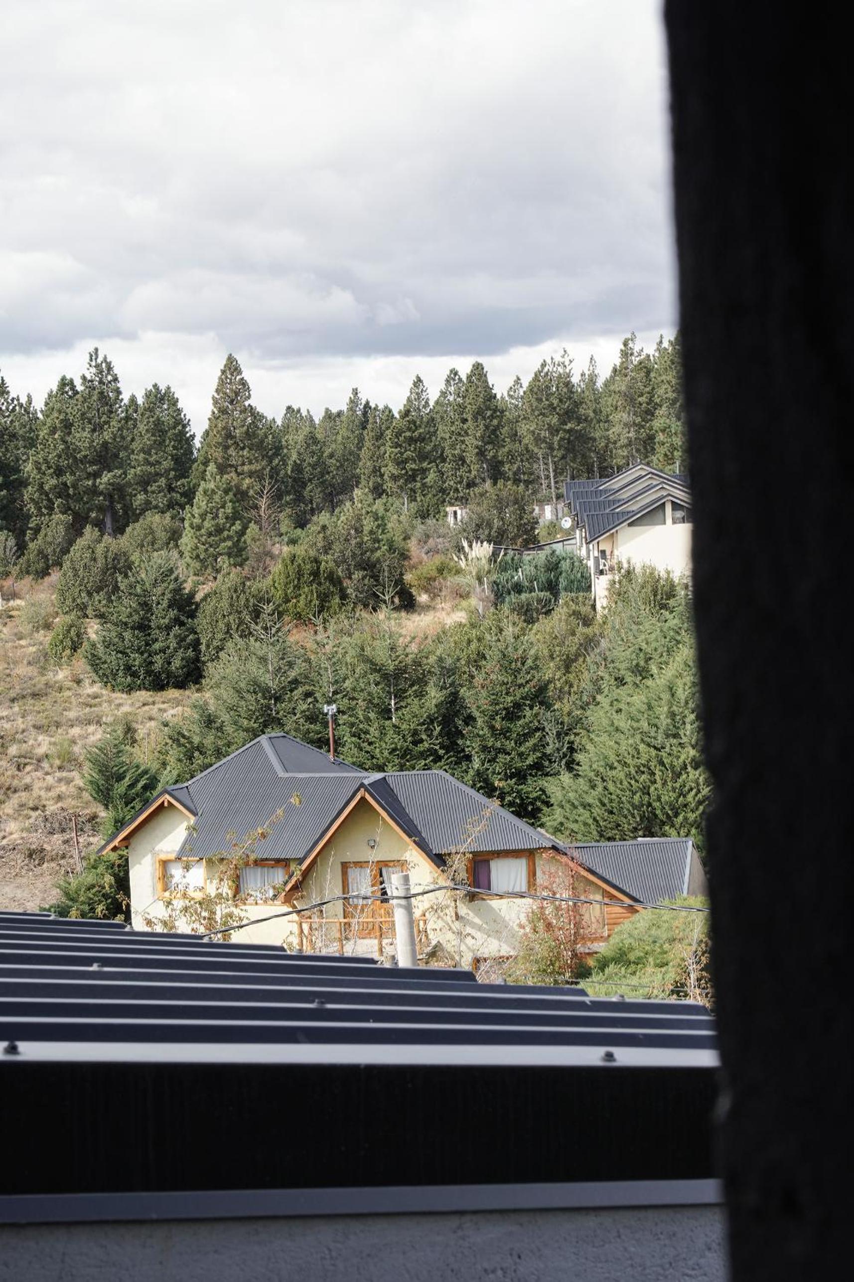 Casa Moderna con Vista al Lago