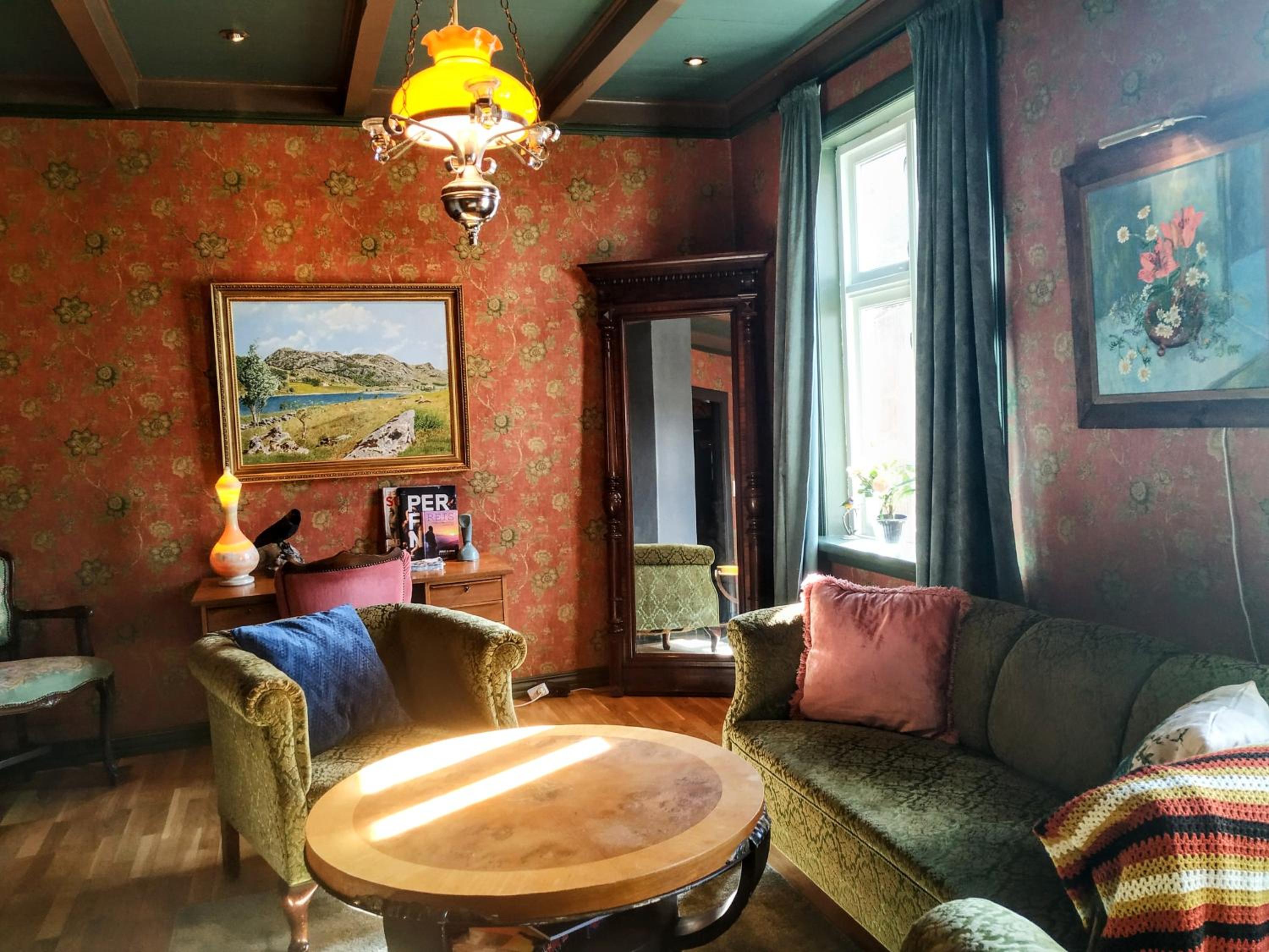 lounge