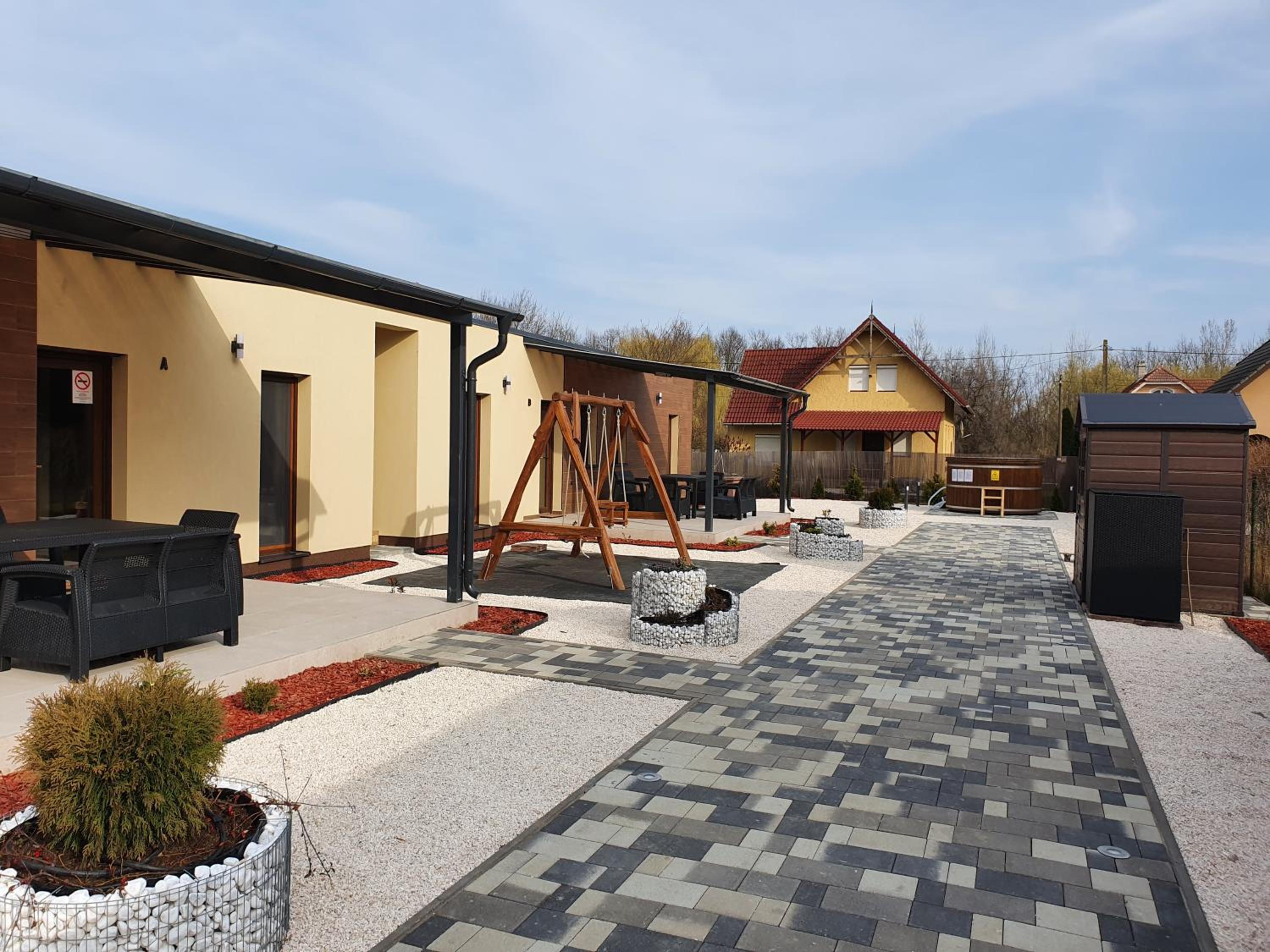 H&H Apartments Poroszló view 2